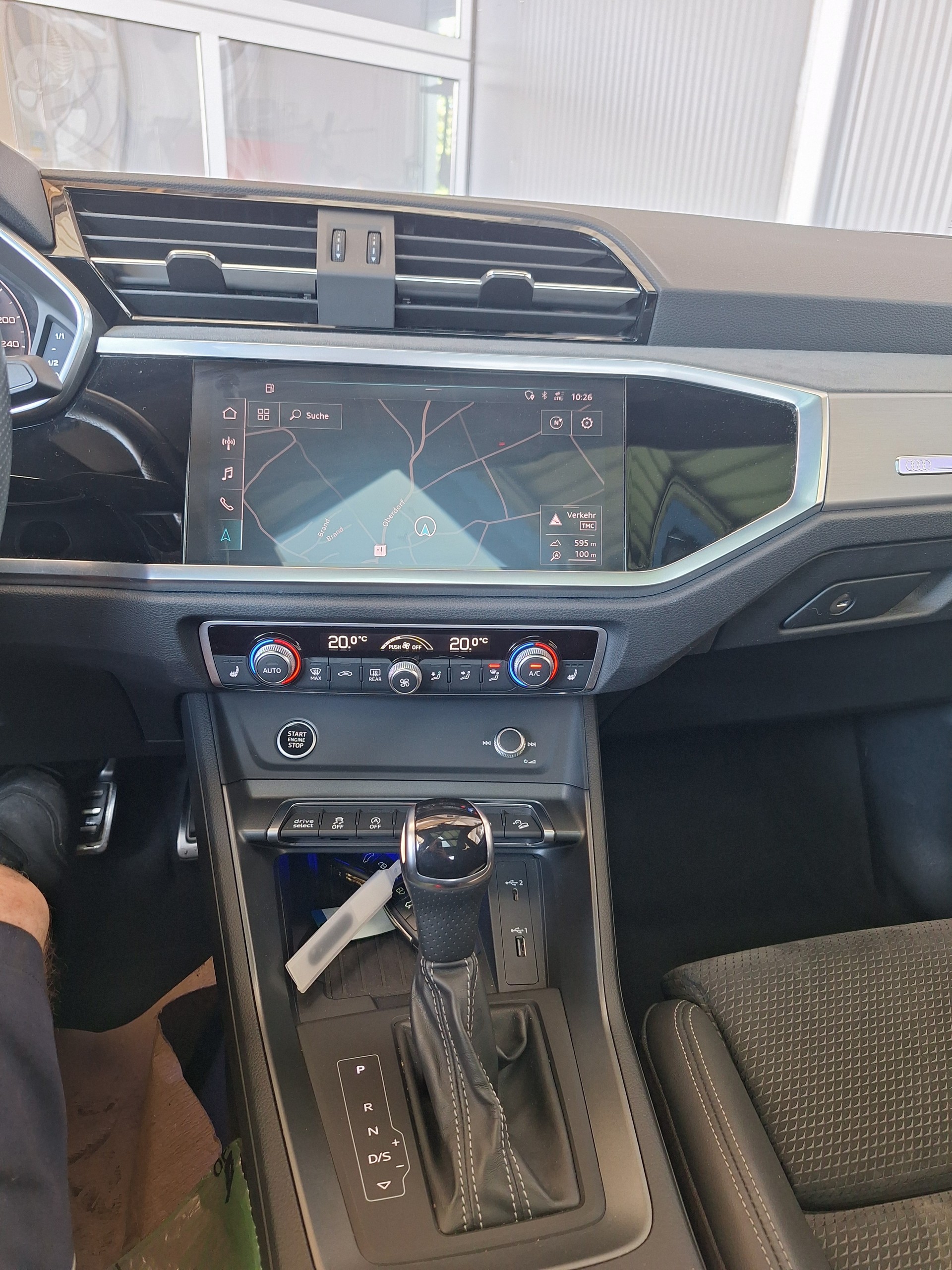 AUDI Q3 35 TFSI S line S-tronic-image-12