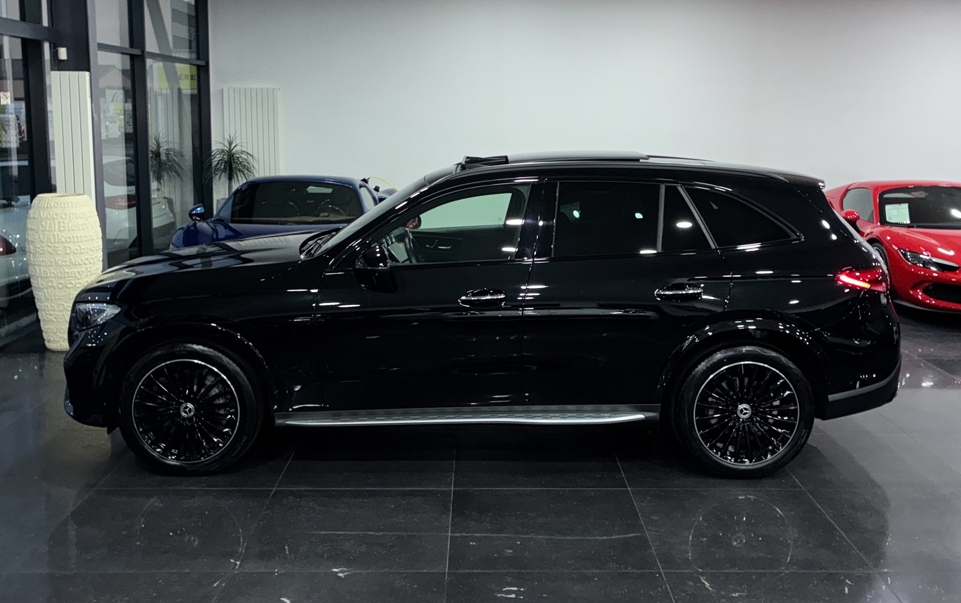 MERCEDES-BENZ GLC 220 d 4Matic 9G-Tronic-image-3