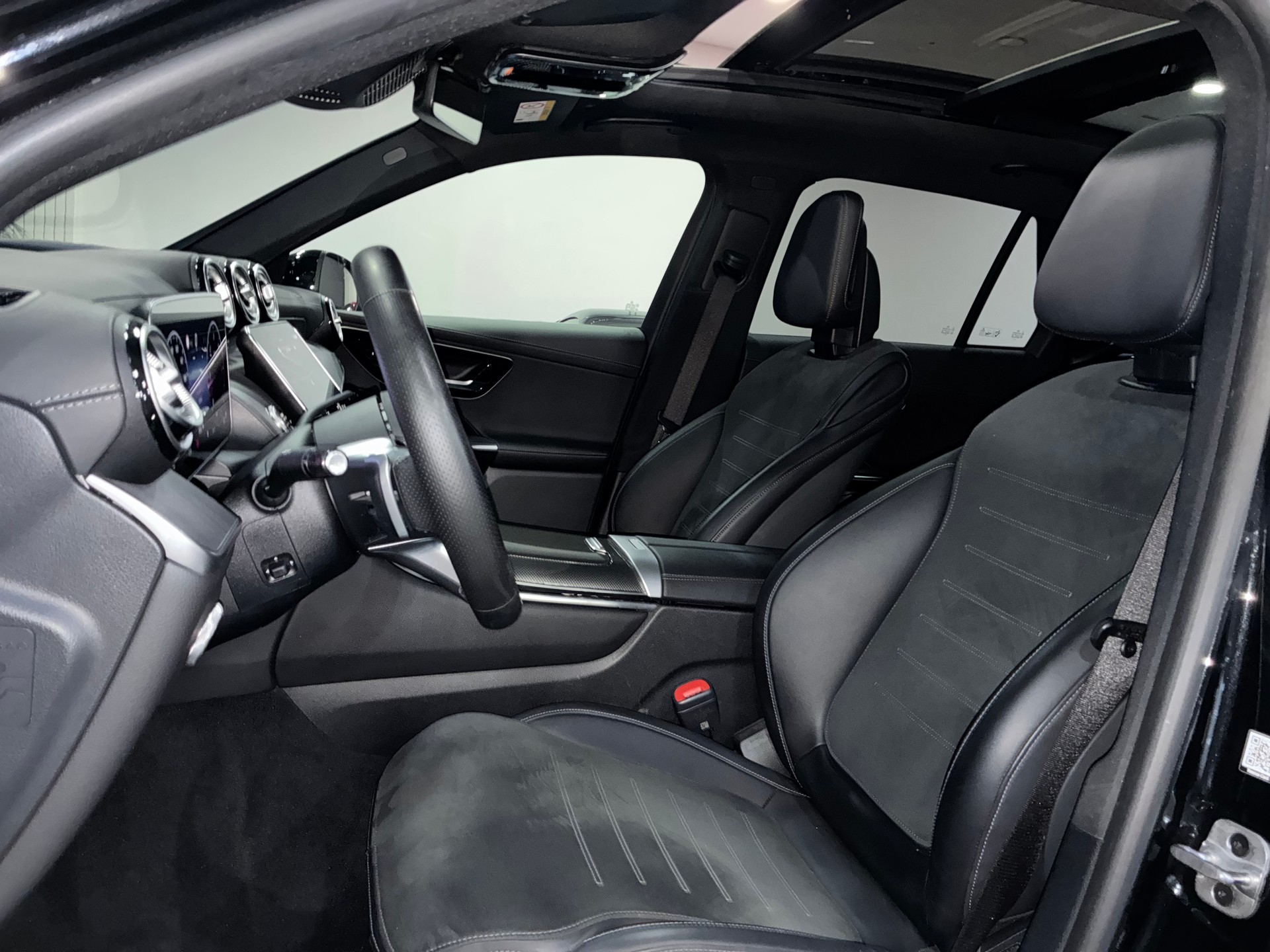 MERCEDES-BENZ GLC 220 d 4Matic 9G-Tronic-image-9