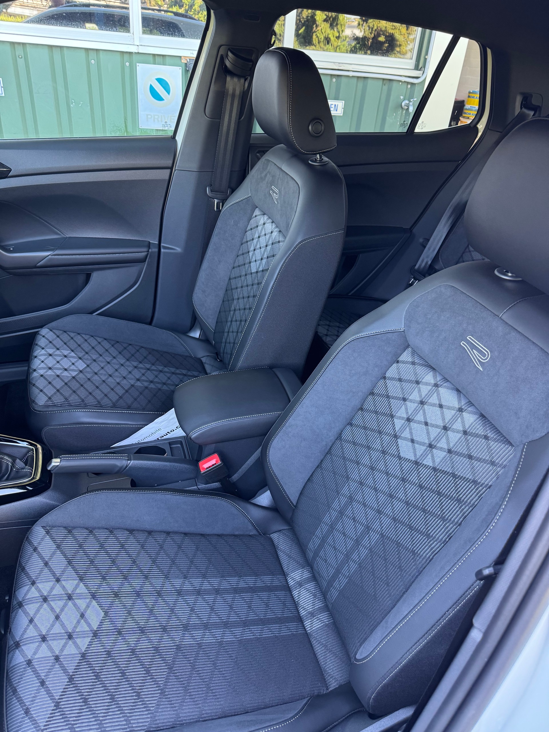 VW T-Cross 1.5 TSI EVO ACT R-Line DSG 150 PS mit Anhängerkupplung 39 % Rabatt !-image-13