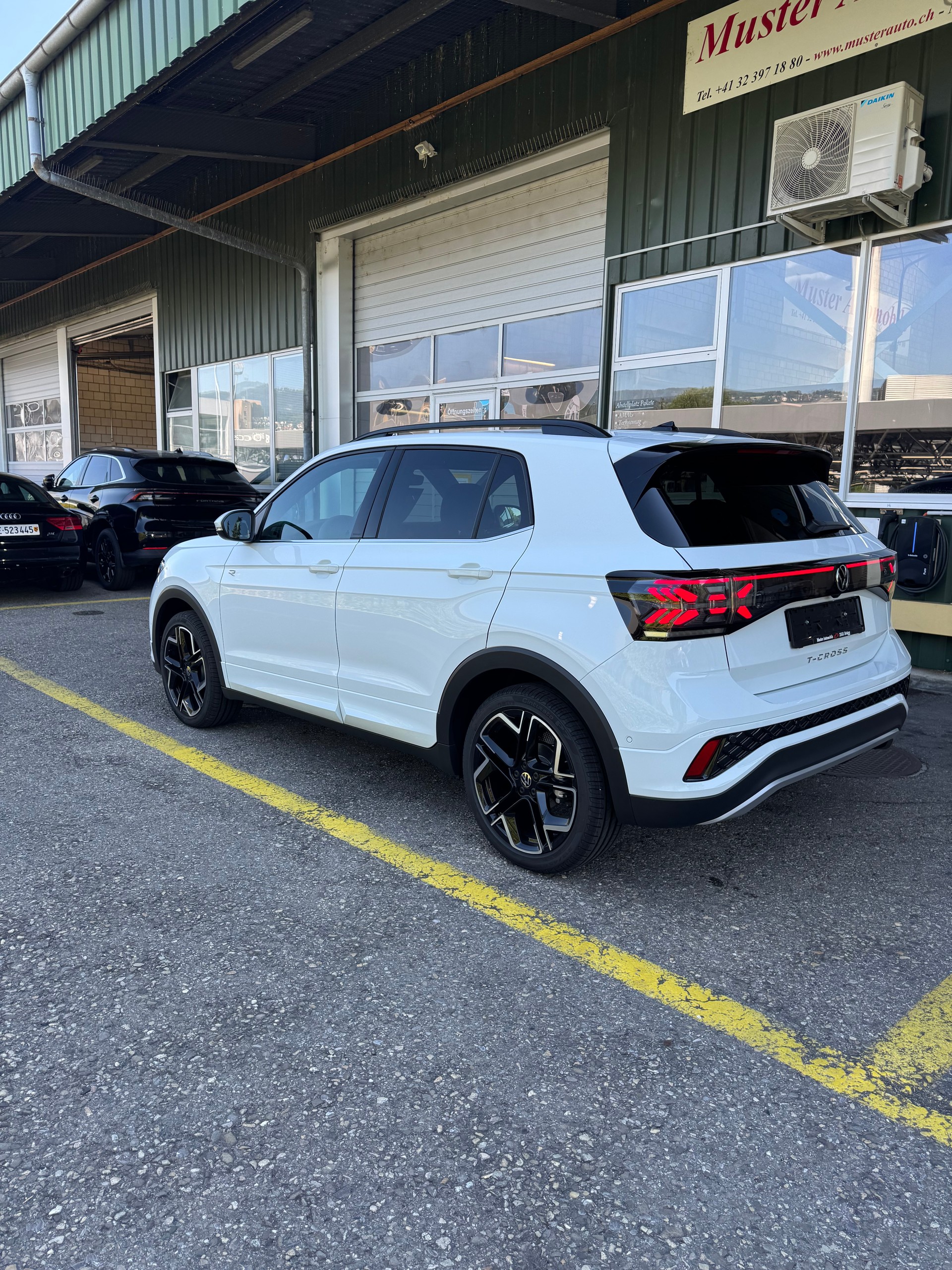 VW T-Cross 1.5 TSI EVO ACT R-Line DSG 150 PS mit Anhängerkupplung 39 % Rabatt !-image-1