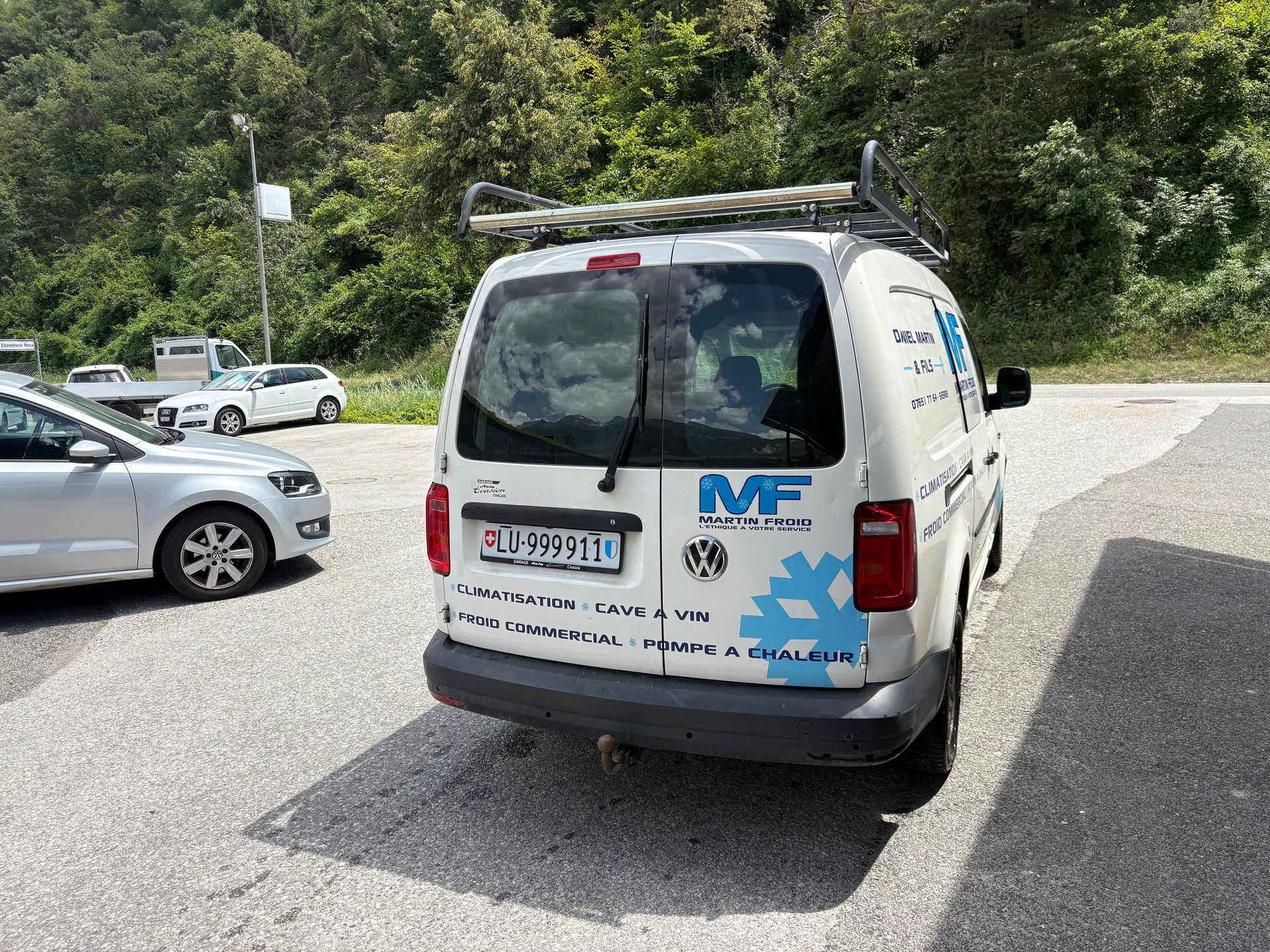 VW Caddy Maxi 2.0TDI 4Motion BlueMotion Technology-image-8