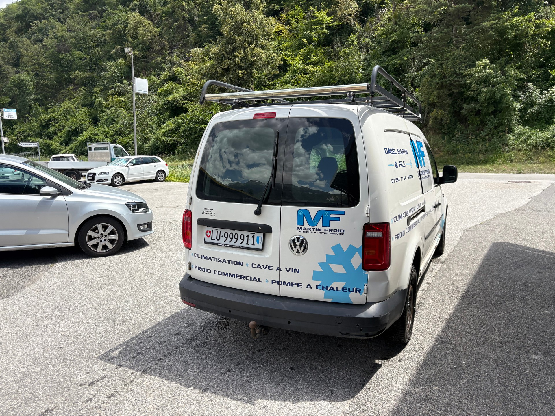 VW Caddy Maxi 2.0TDI 4Motion BlueMotion Technology-image-9