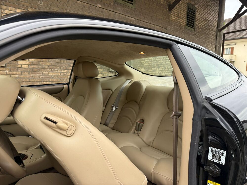 JAGUAR XKR S/C-image-7