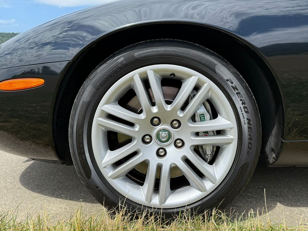 JAGUAR XKR S/C-image-14