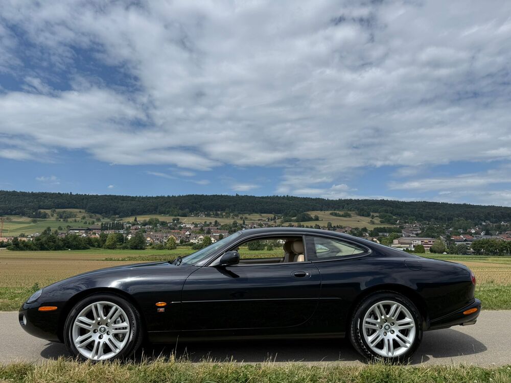 JAGUAR XKR S/C-image-2