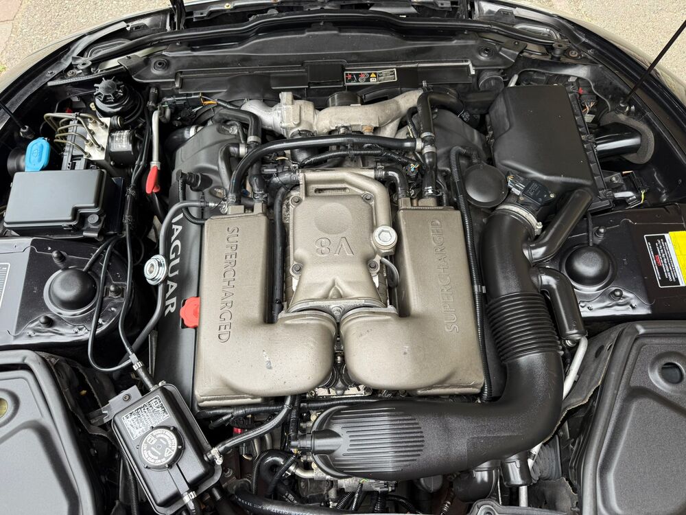 JAGUAR XKR S/C-image-13