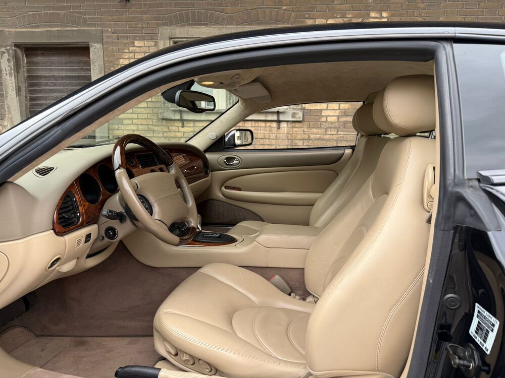 JAGUAR XKR S/C-image-3