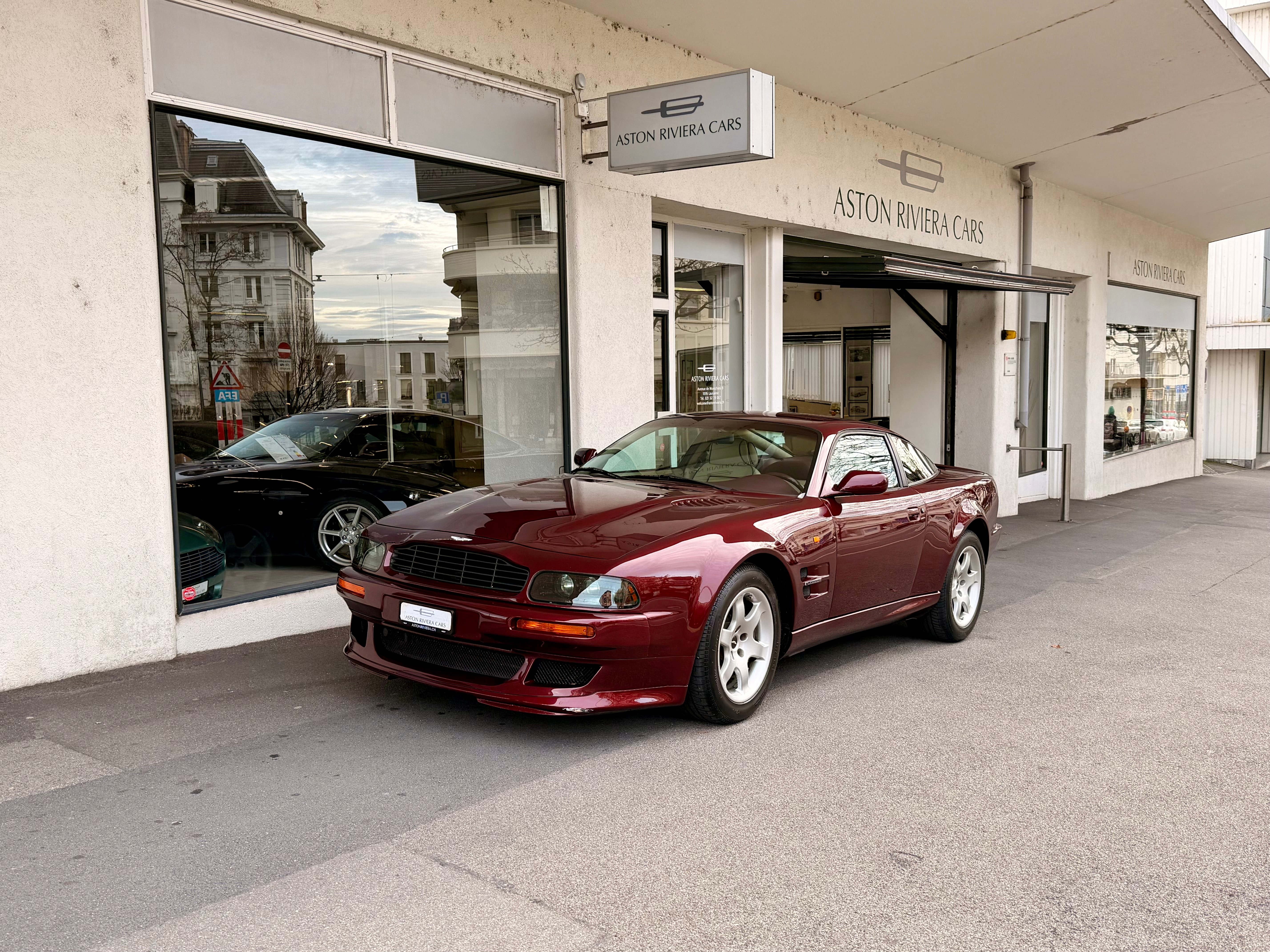 ASTON MARTIN V550 (Coupé) Aston Martin ASTON MARTIN V550 (Coupé)