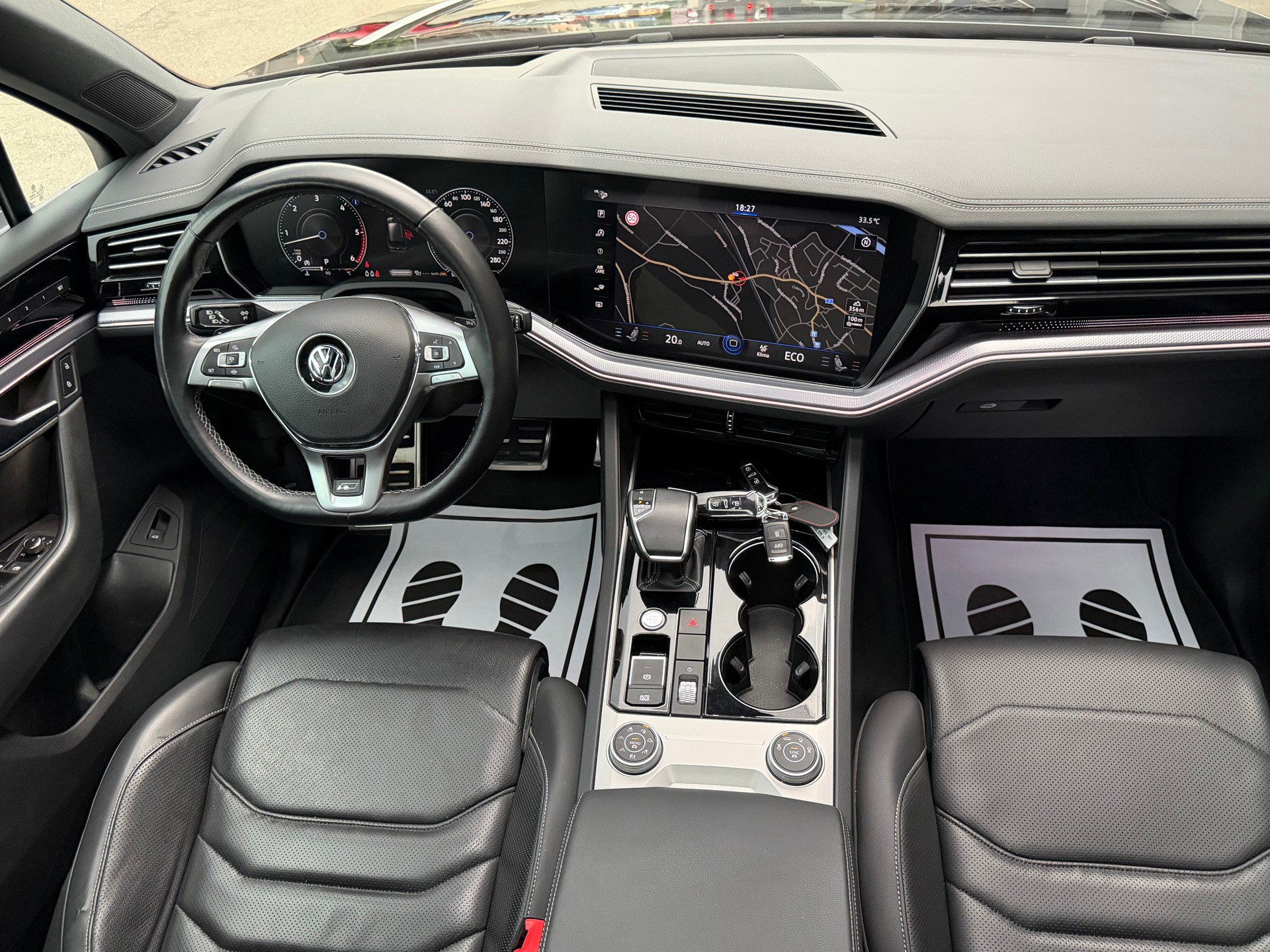 VW Touareg 3.0 TDI R Line Tiptronic-image-10