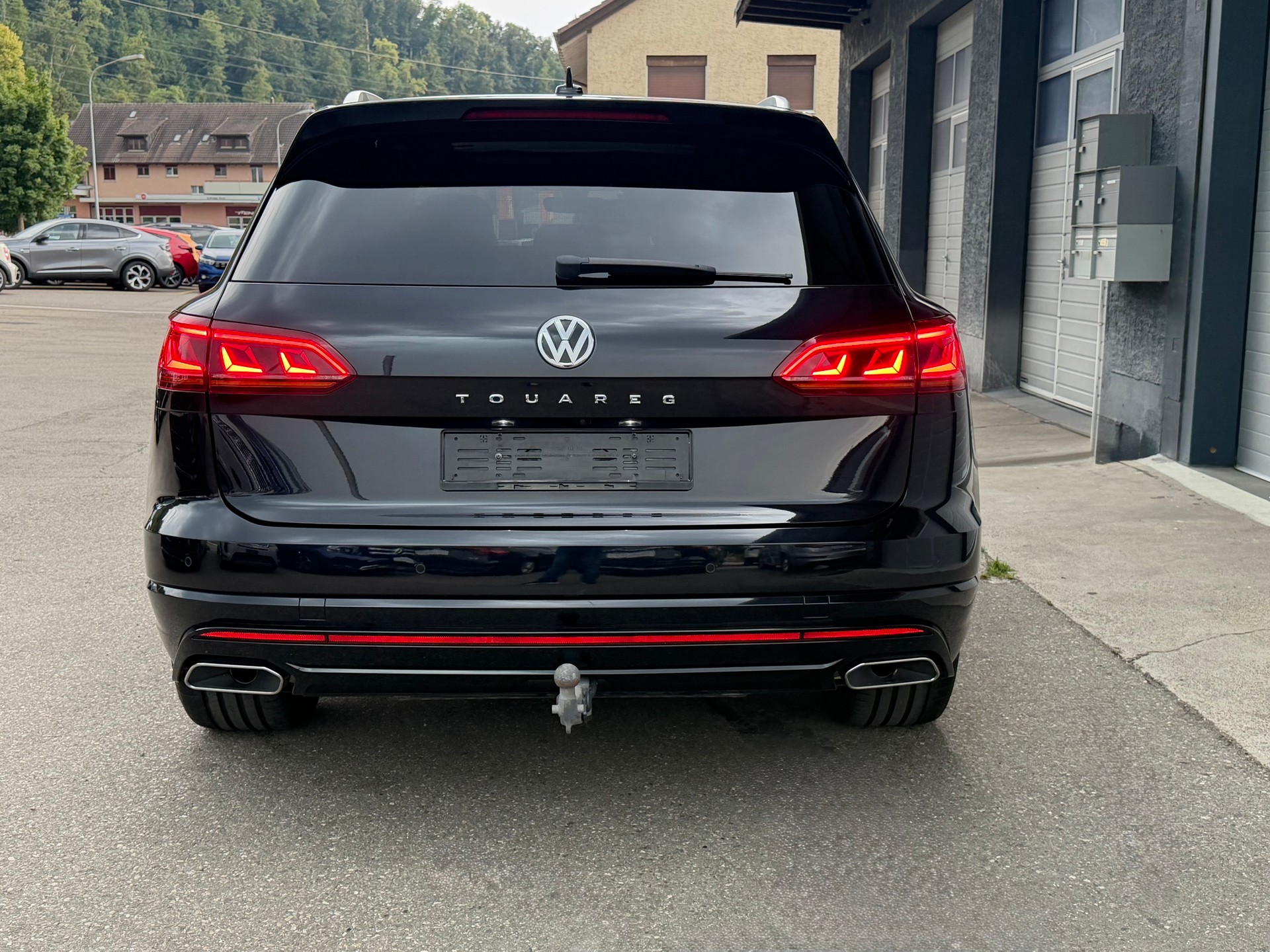 VW Touareg 3.0 TDI R Line Tiptronic-image-6