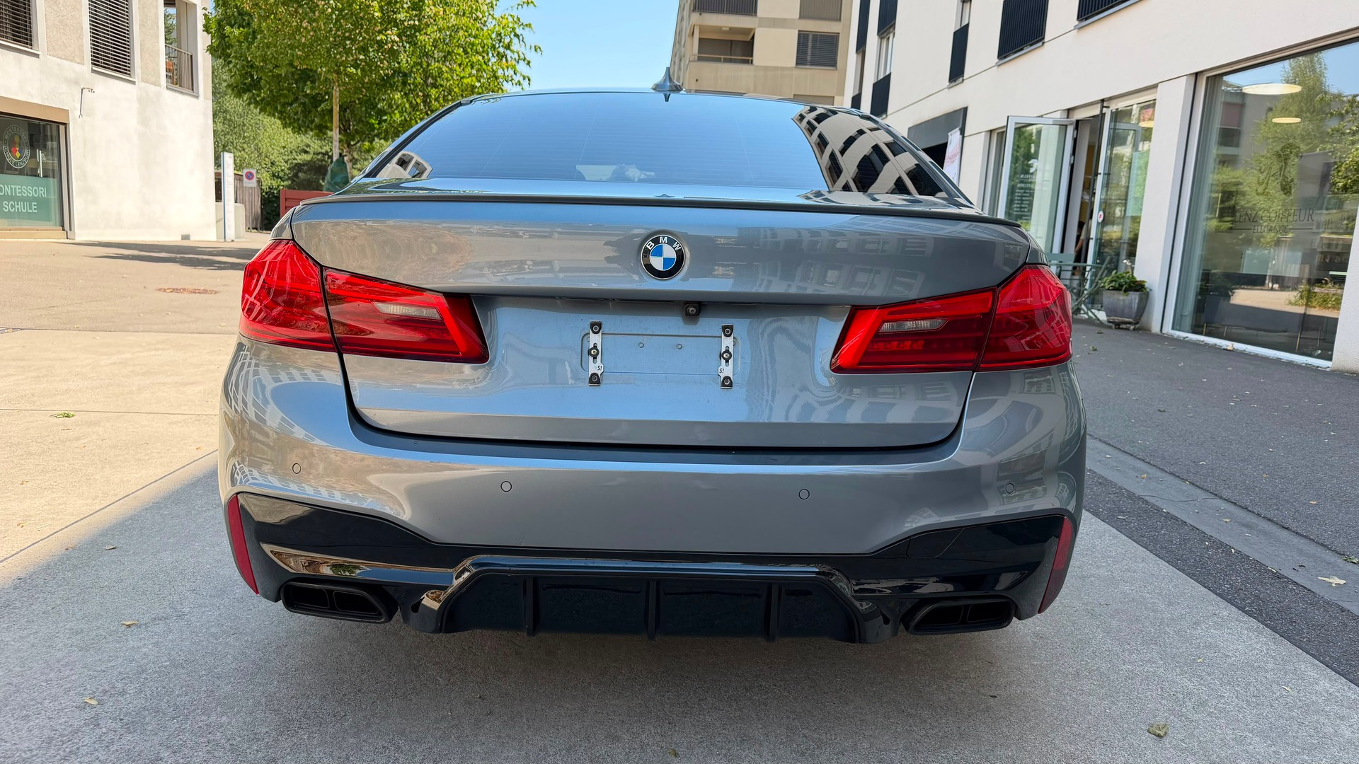 BMW M550i xDrive Steptronic-image-7
