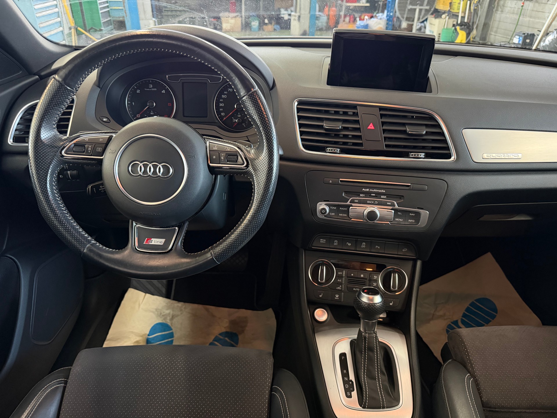 AUDI Q3 2.0 TDI sport quattro S-tronic | CH-Auto | Ab MFK 10.2025 | S-Line-image-13