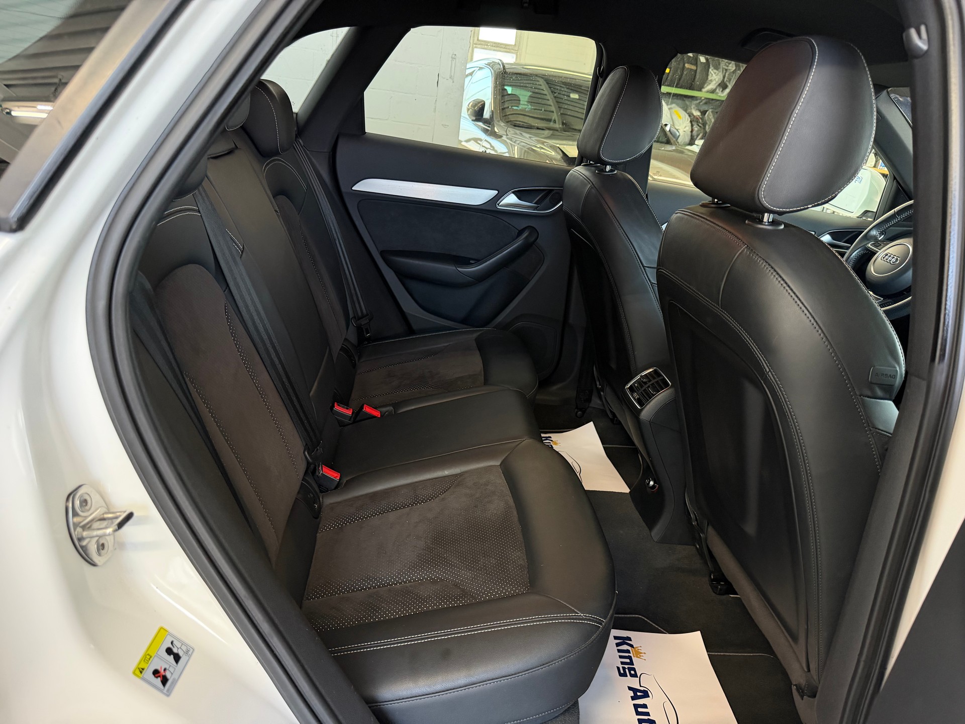 AUDI Q3 2.0 TDI sport quattro S-tronic | CH-Auto | Ab MFK 10.2025 | S-Line-image-11