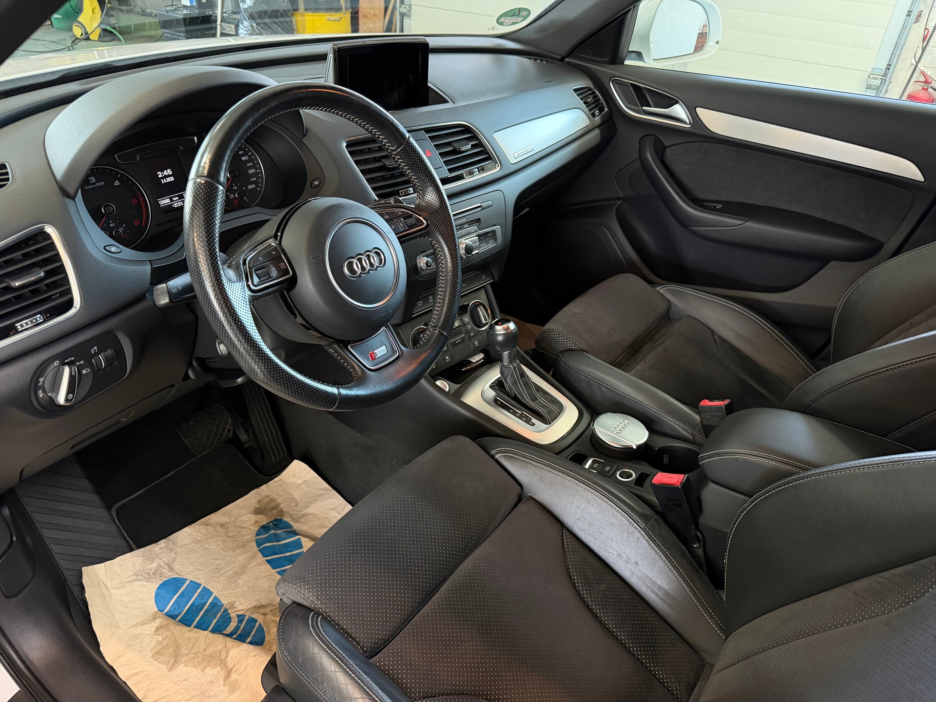 AUDI Q3 2.0 TDI sport quattro S-tronic | CH-Auto | Ab MFK 10.2025 | S-Line-image-8