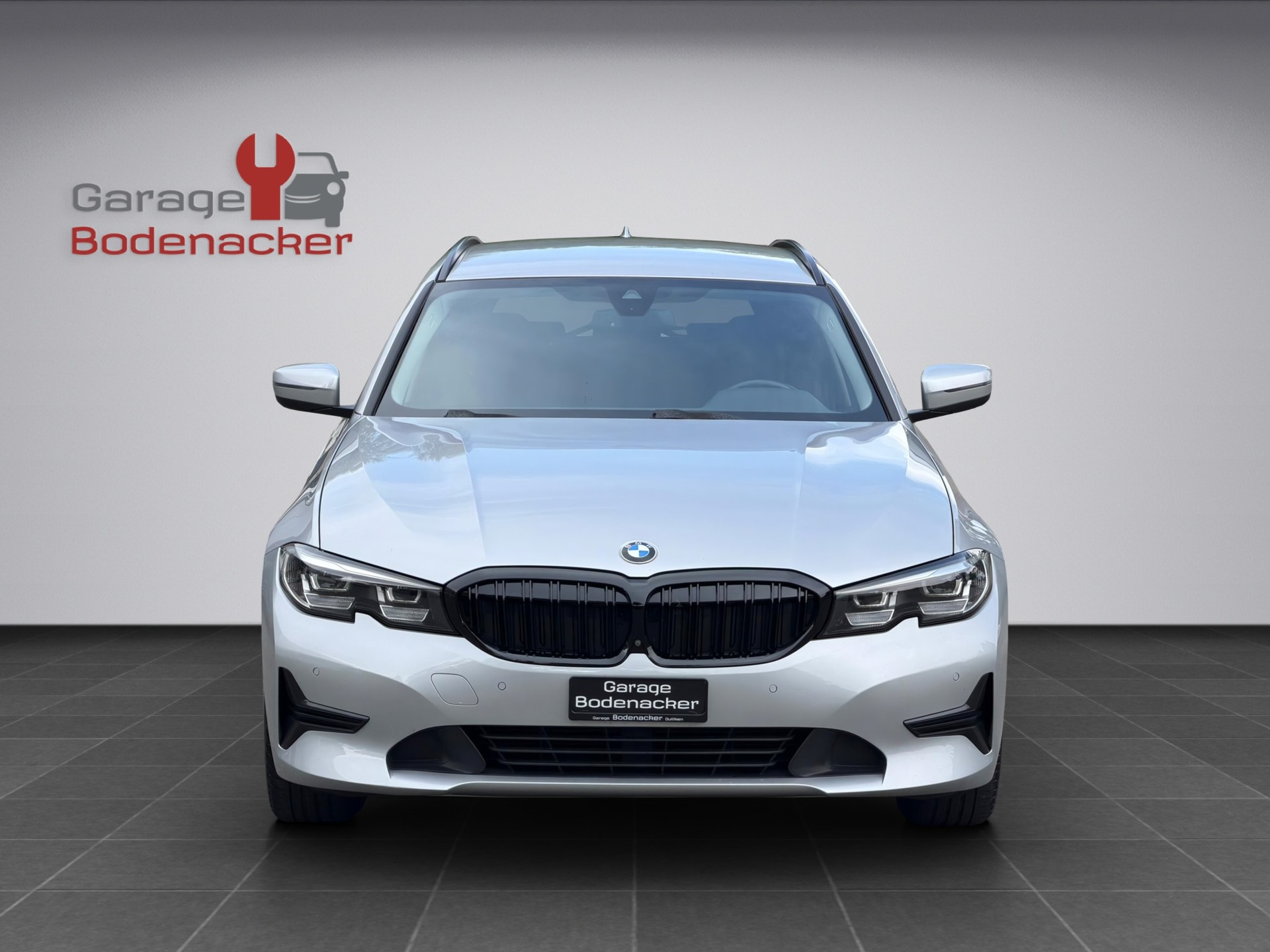 BMW 320d xDrive Touring Steptronic * Diesel * 190 PS *-image-15