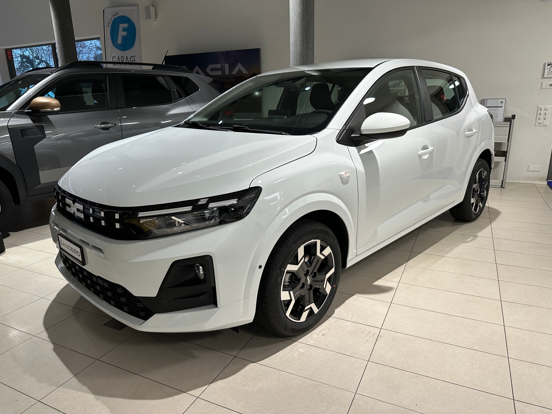 DACIA SANDERO-image-0