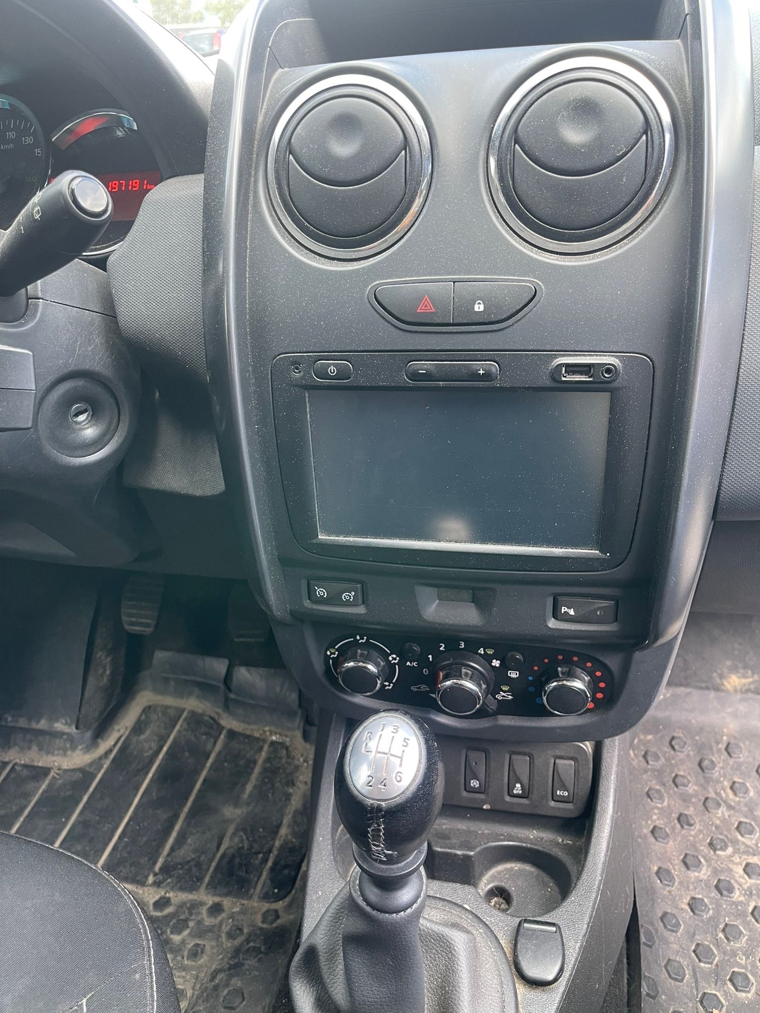 DACIA Duster 1.2 T Privilège 4x4-image-5