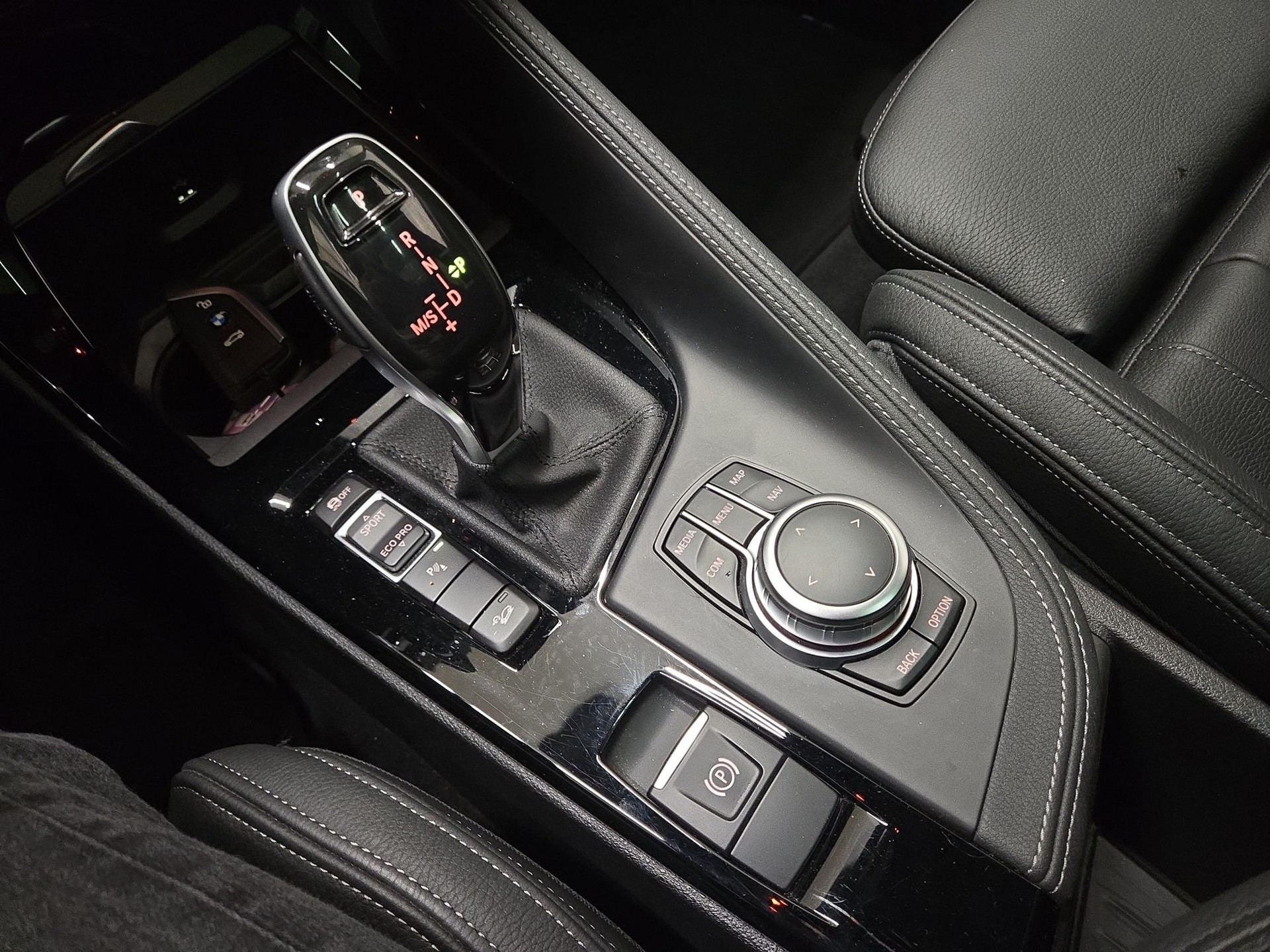 BMW X2 xDrive 20i M Sport-image-10