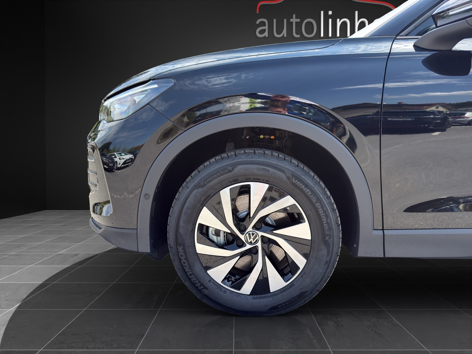 VW Tiguan 2.0 TDI SCR Elegance 4Motion DSG-image-13
