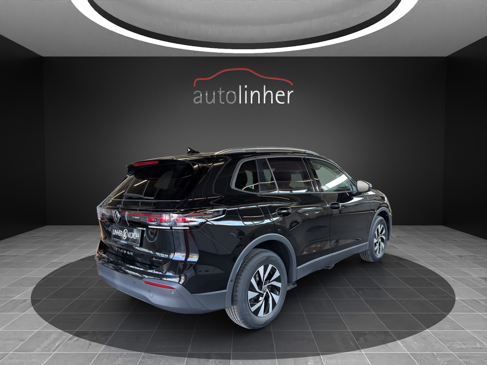 VW Tiguan 2.0 TDI SCR Elegance 4Motion DSG-image-4