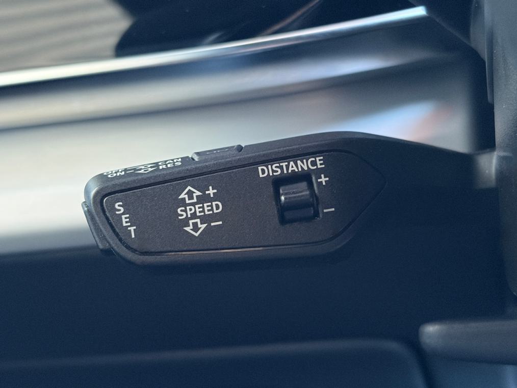 AUDI Q8 55 TFSi quattro S line-image-6