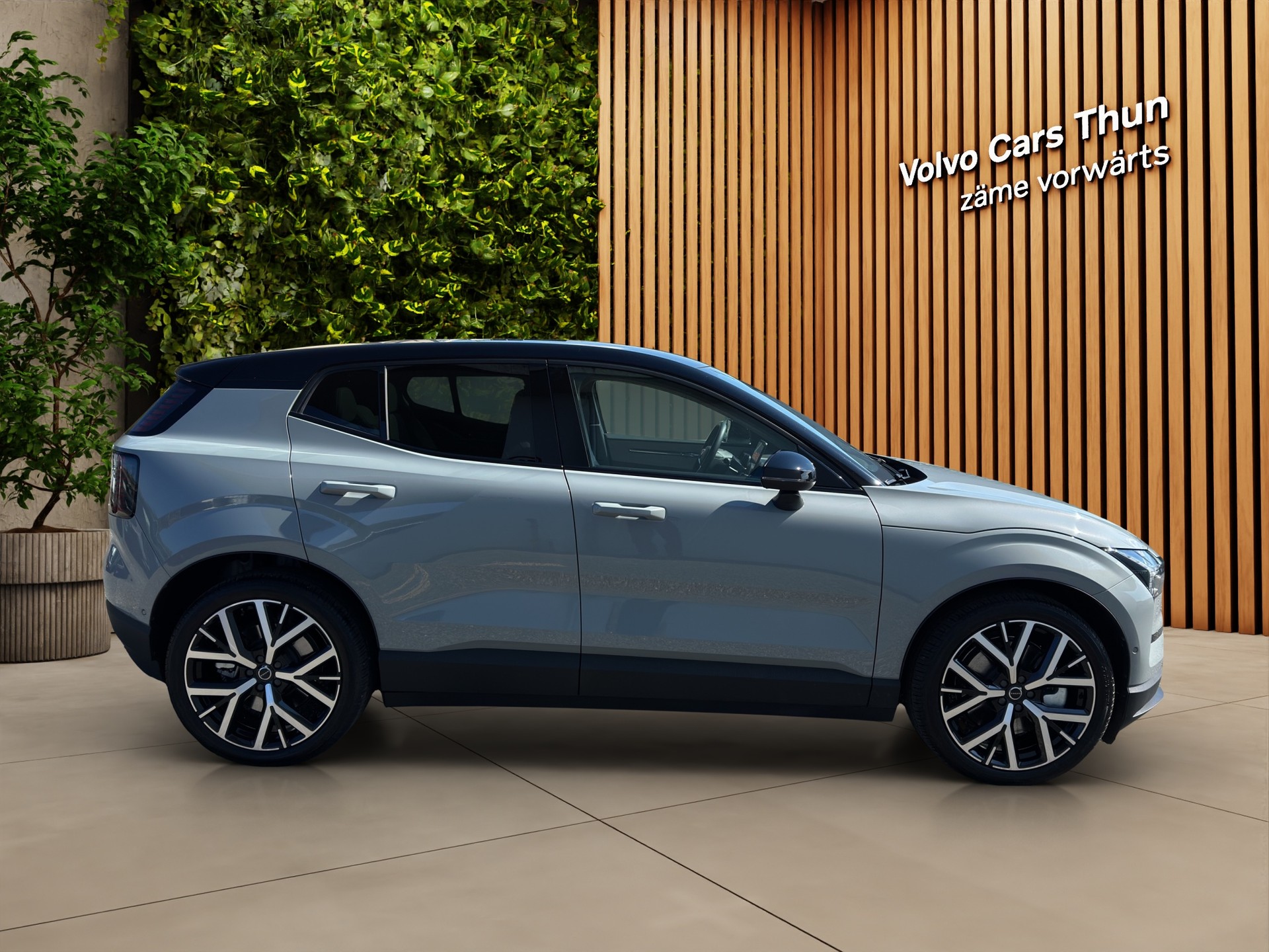 VOLVO EX30 E60 Twin Ultra Performance AWD-image-3