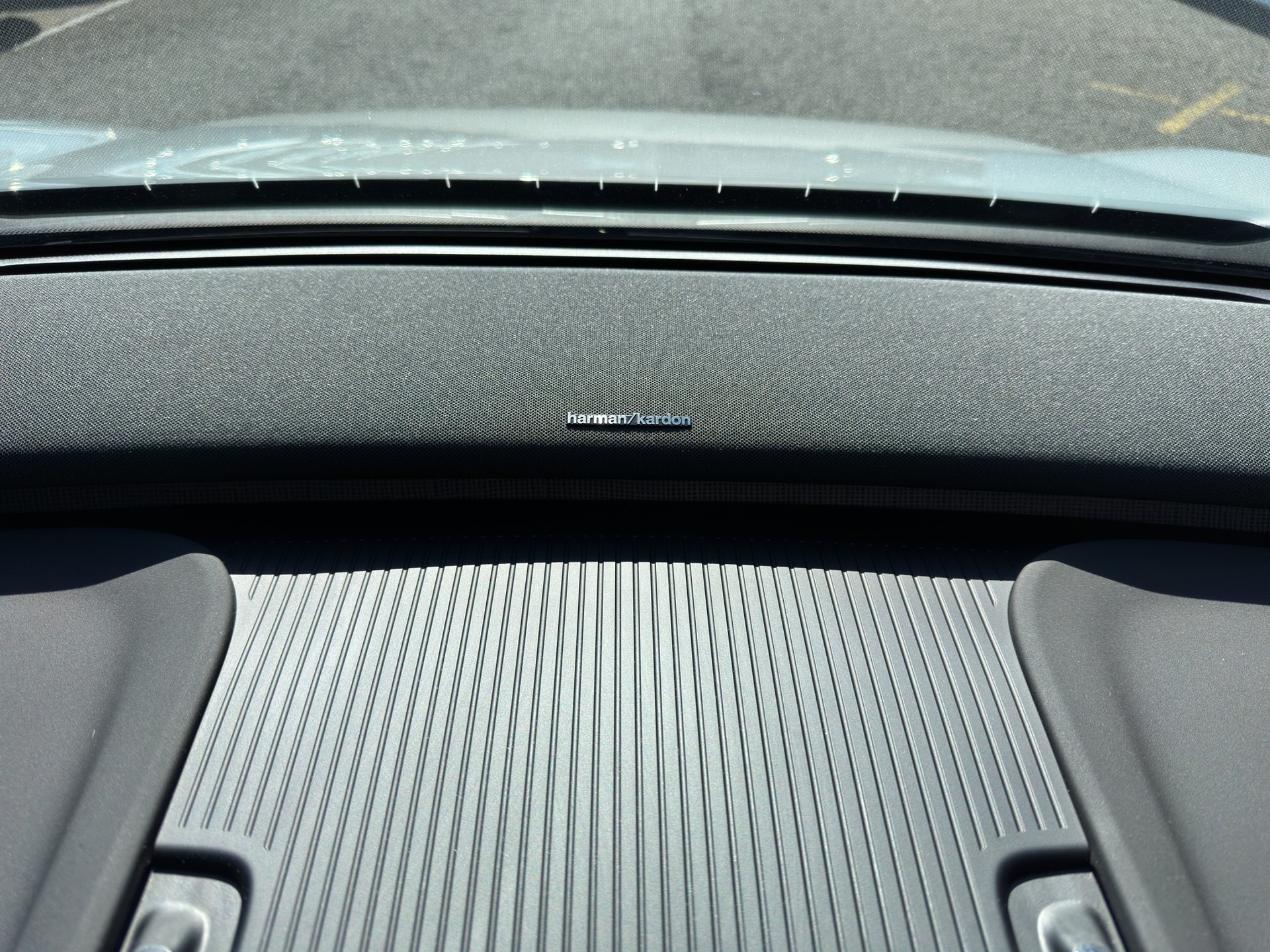 VOLVO EX30 E60 Twin Ultra Performance AWD-image-13