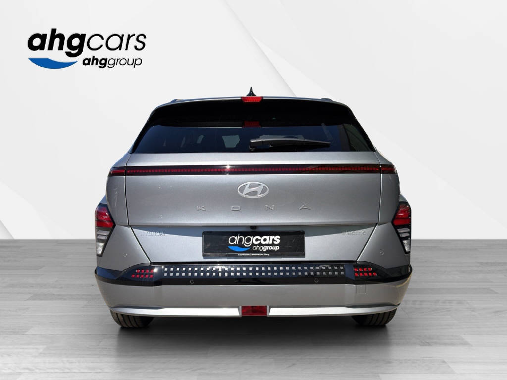 HYUNDAI Kona EV 65.4 kWh Amplia-image-3