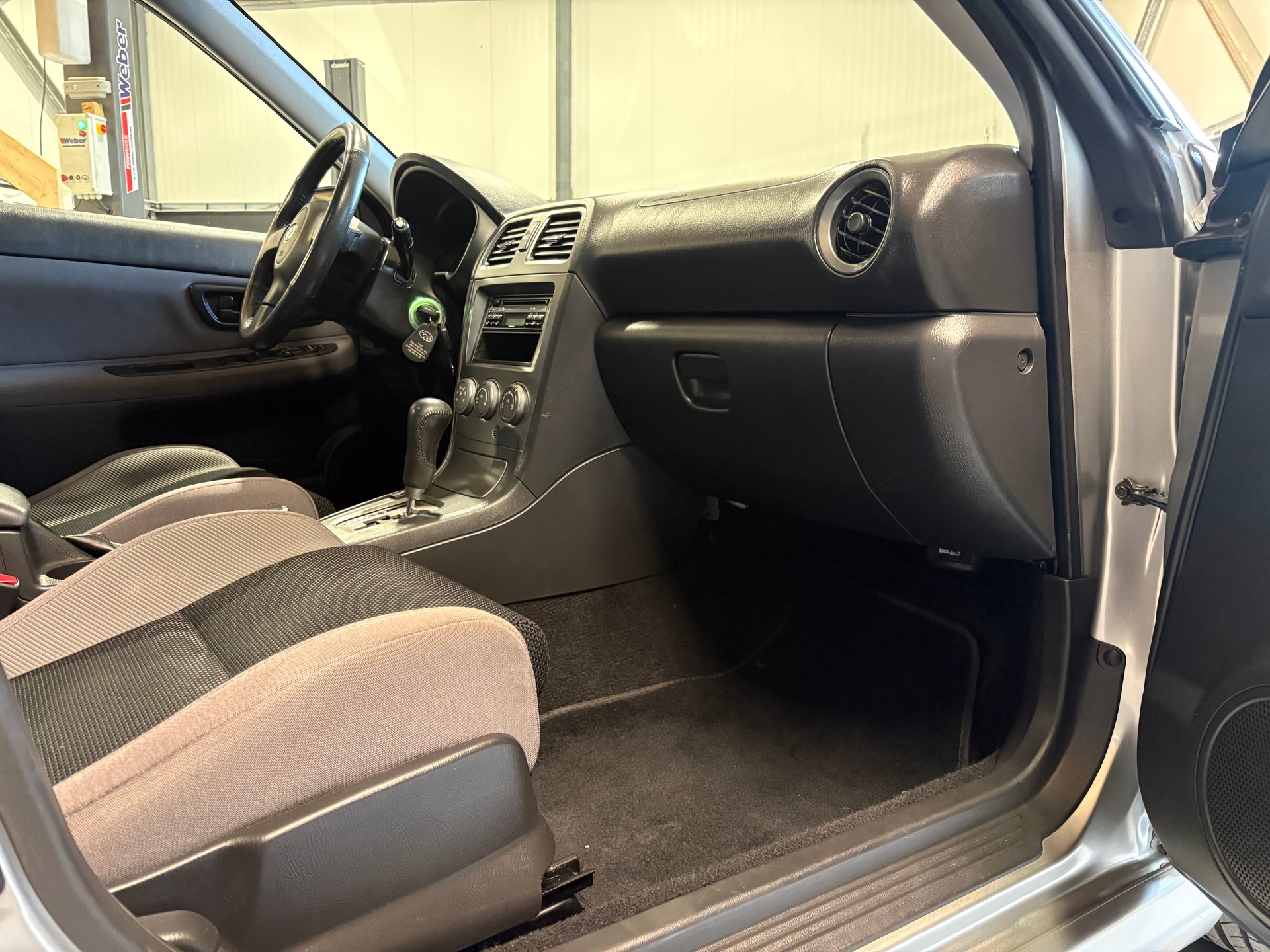 SUBARU Impreza 2.0R Swiss Pique As Automatic-image-7