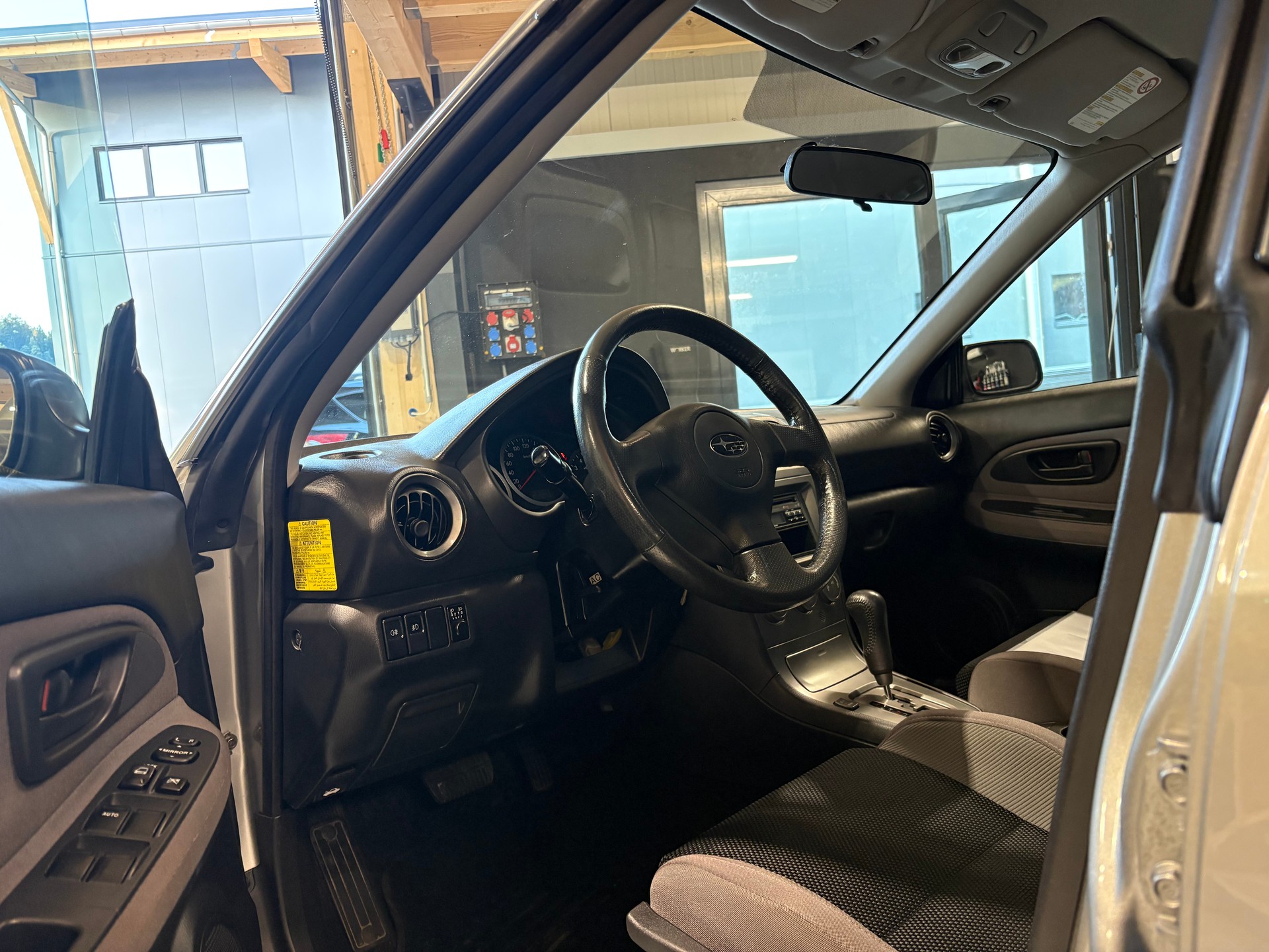 SUBARU Impreza 2.0R Swiss Pique As Automatic-image-6