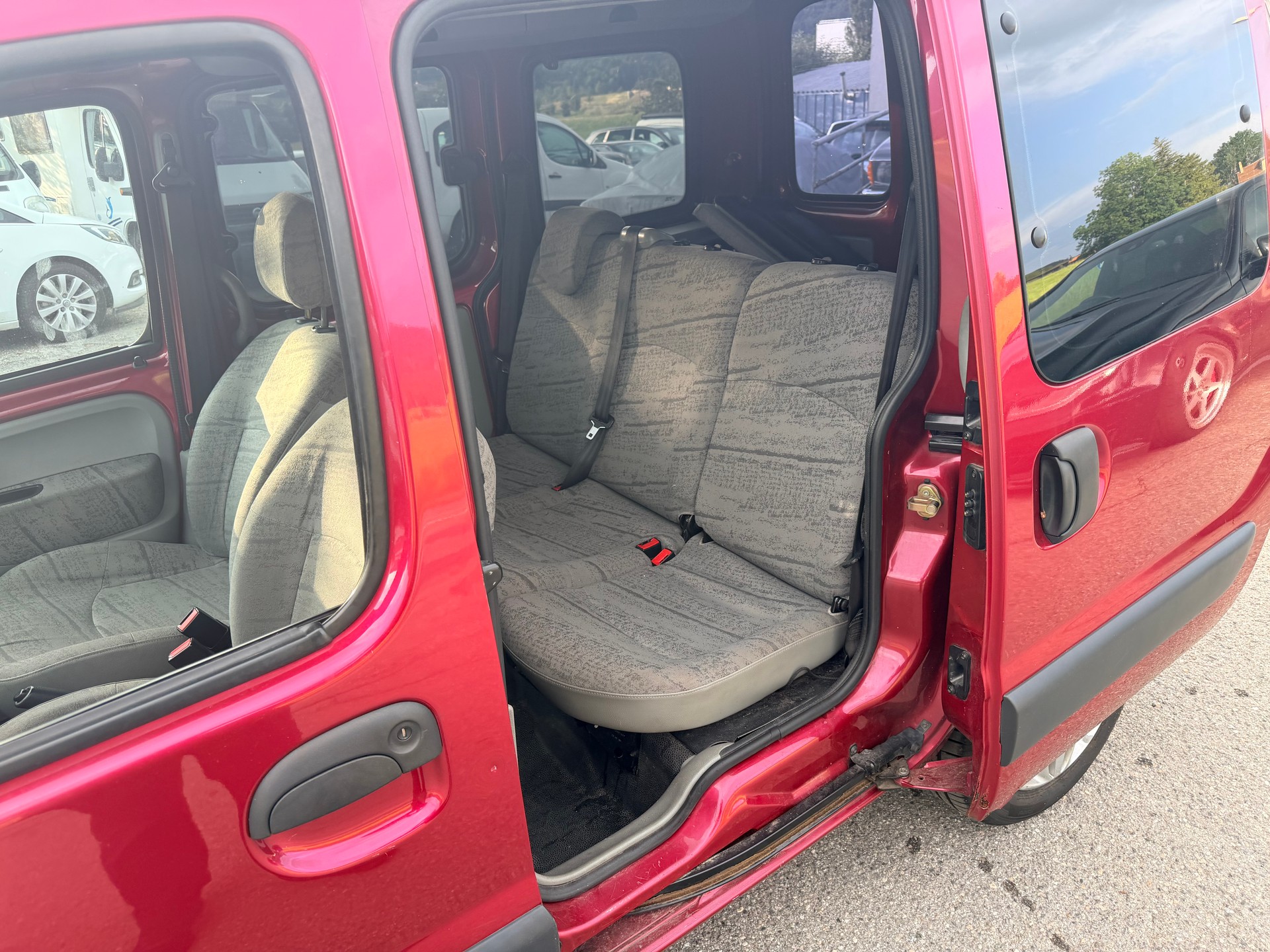 RENAULT Kangoo 1.6 16V Privilège-image-6