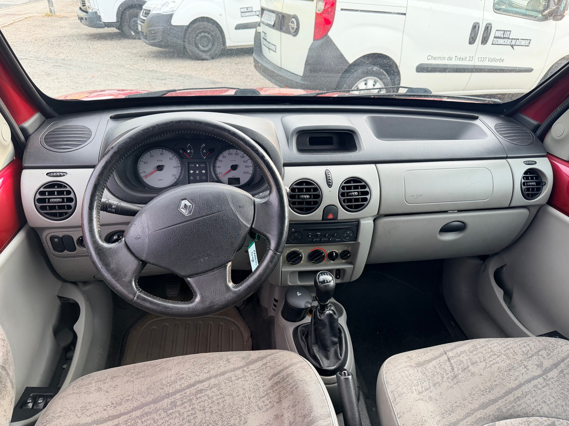 RENAULT Kangoo 1.6 16V Privilège-image-8