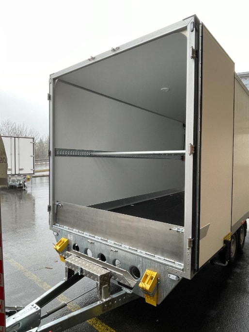 IVECO Daily 35 S 18H A8 Durchlader mit 2x Hebebühnen-image-5