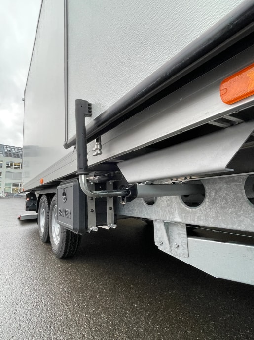 IVECO Daily 35 S 18H A8 Durchlader mit 2x Hebebühnen-image-25