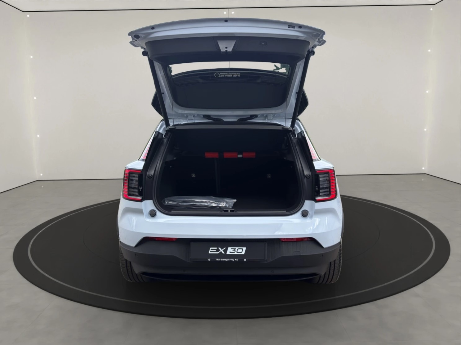 VOLVO EX30 E60 Twin Ultra Performance AWD-image-5