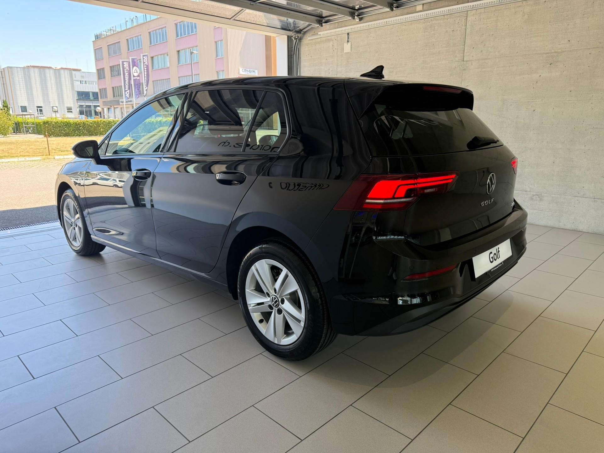 VW Golf 1.5 e TSI mHEV Value DSG-showroom-element-3
