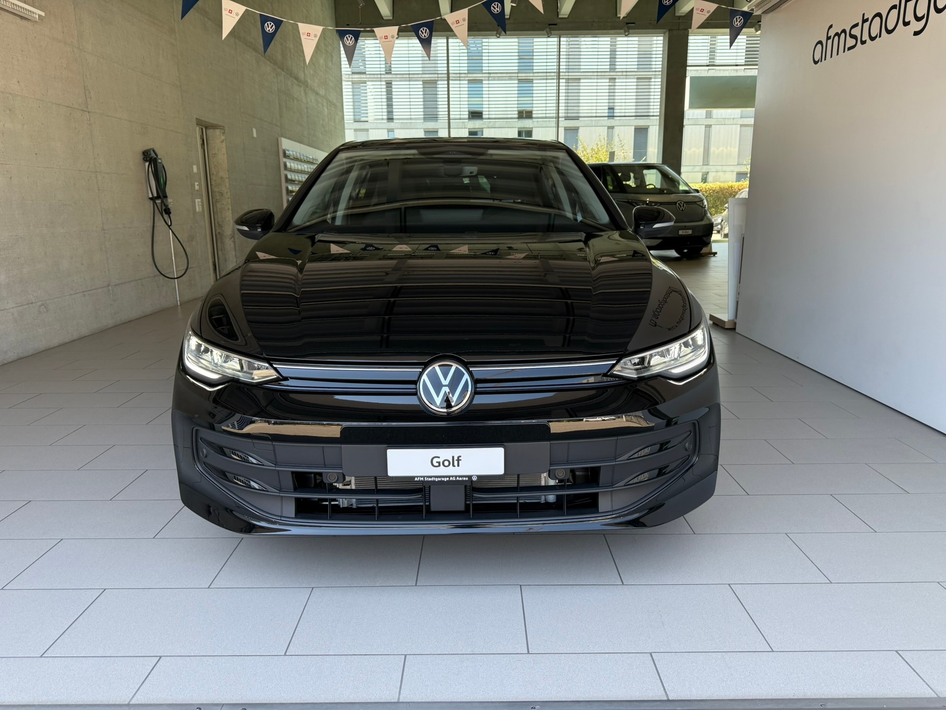 VW Golf 1.5 e TSI mHEV Value DSG-showroom-element-1
