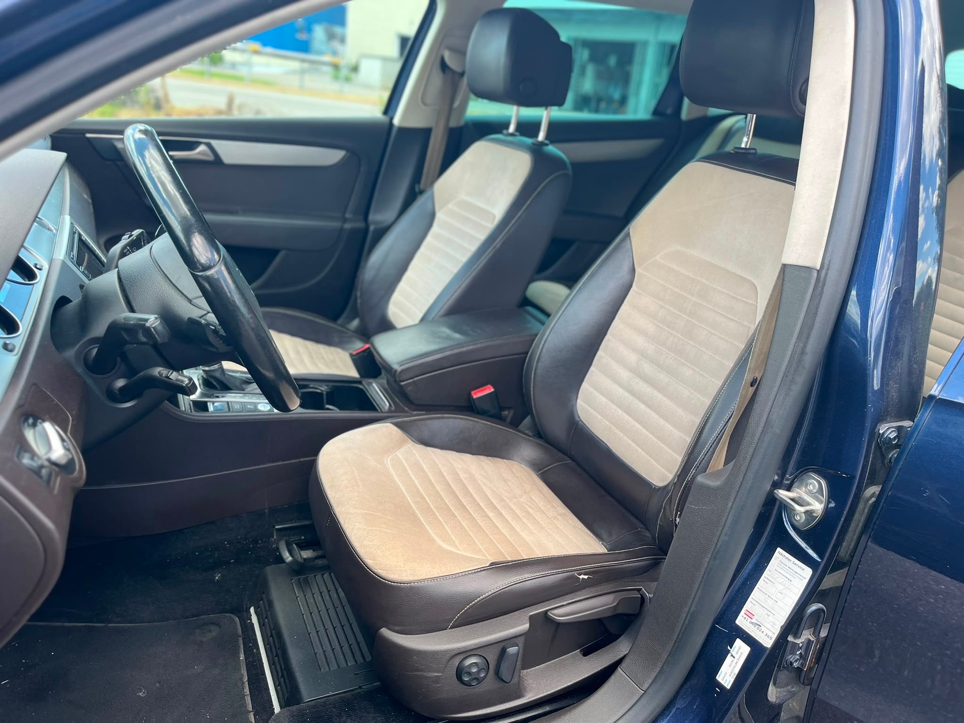VW Passat Variant 2.0 TDI BlueMotion Technology Comfortline DSG-image-6