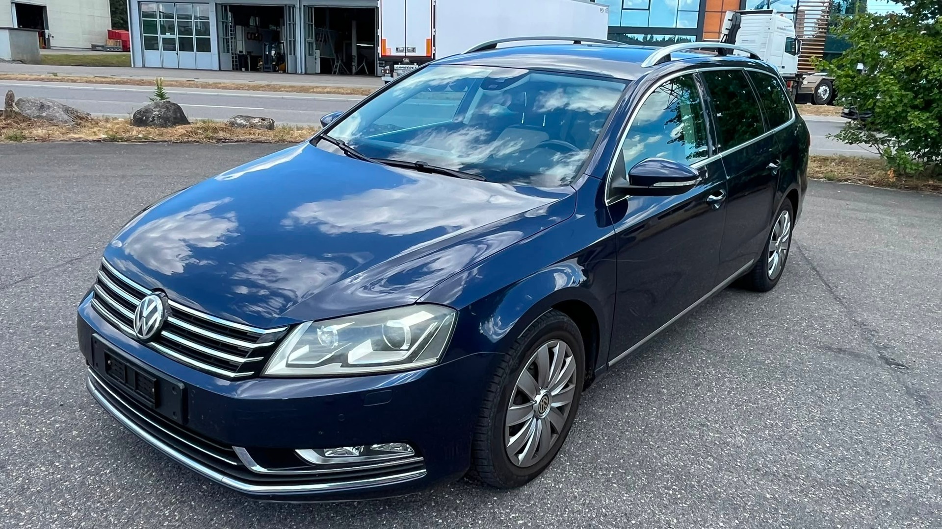 VW Passat Variant 2.0 TDI BlueMotion Technology Comfortline DSG-image-1