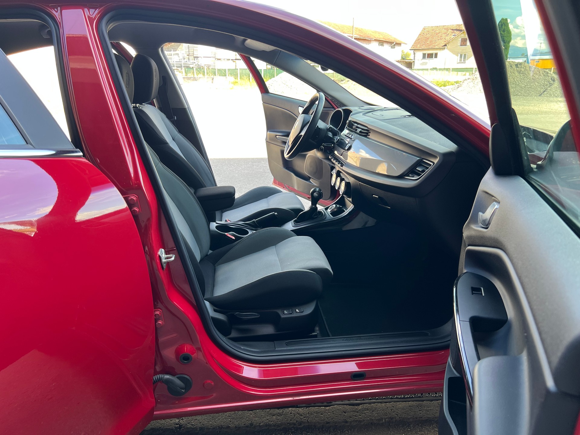 ALFA ROMEO Giulietta 1.4 MultiAir Distinctive TCT-image-8