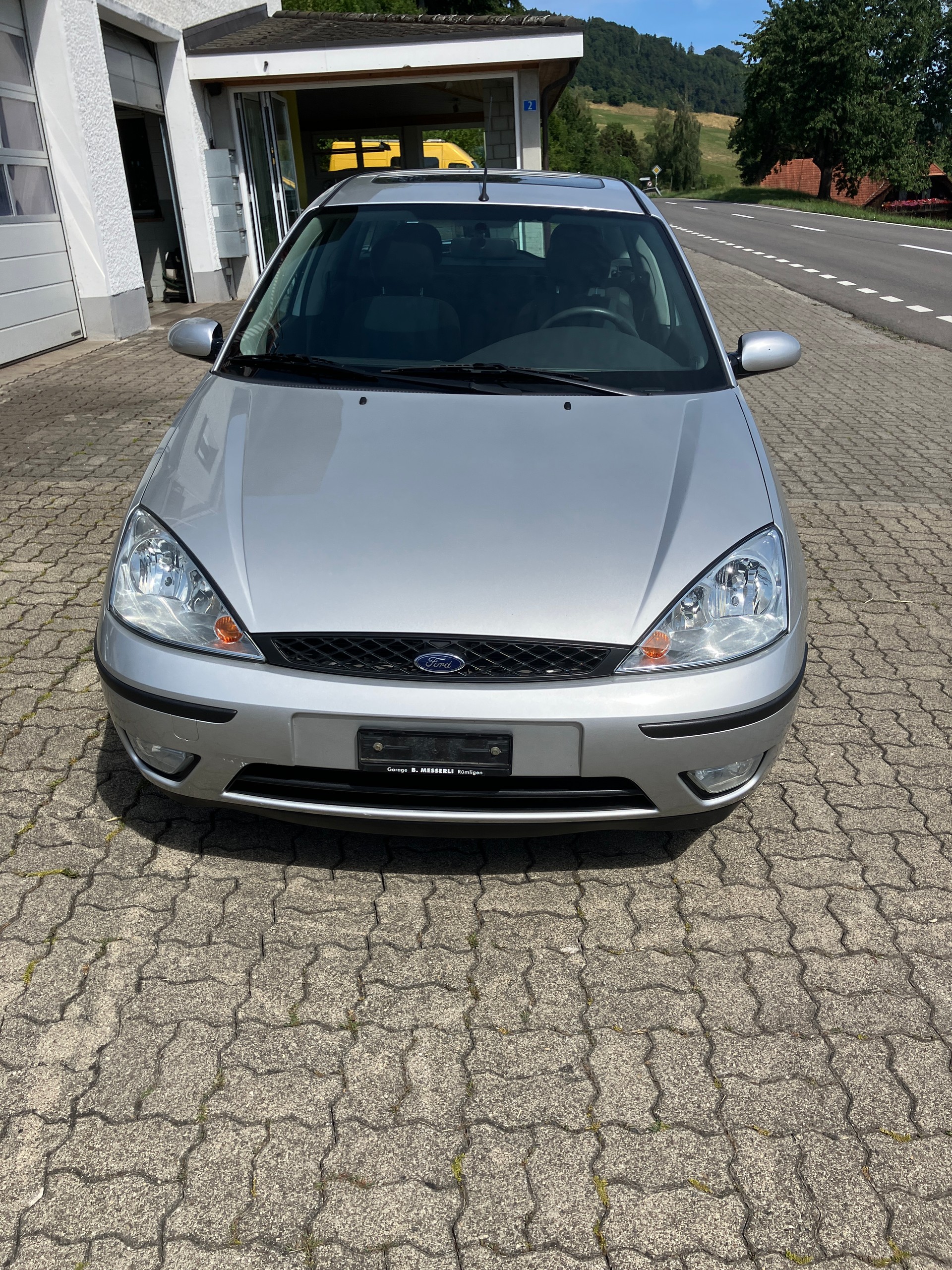 FORD Focus 2.0i 16V Carving-image-0