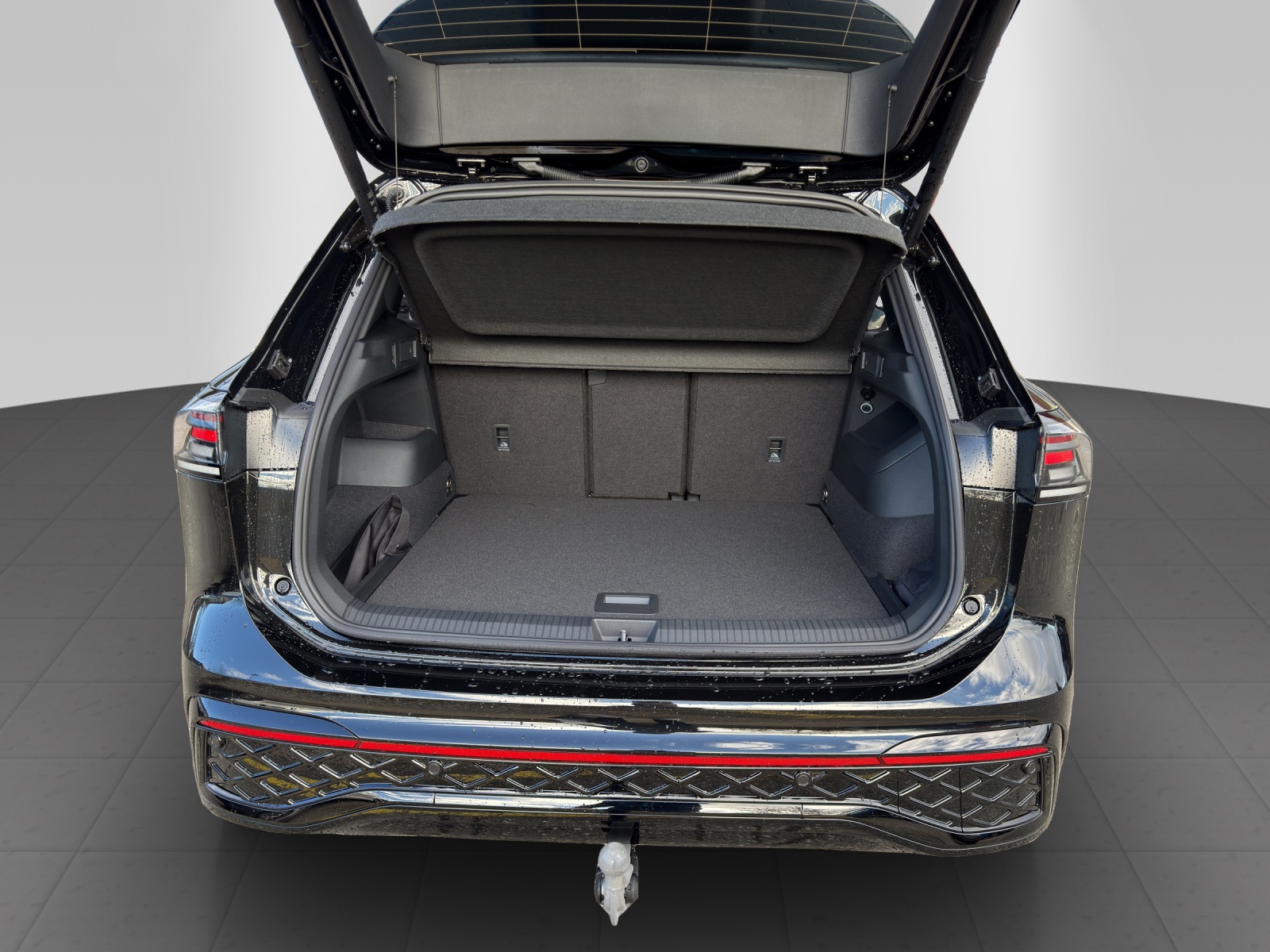 VW Tiguan 2.0 TSI DSG R-Line United 4Motion-image-11