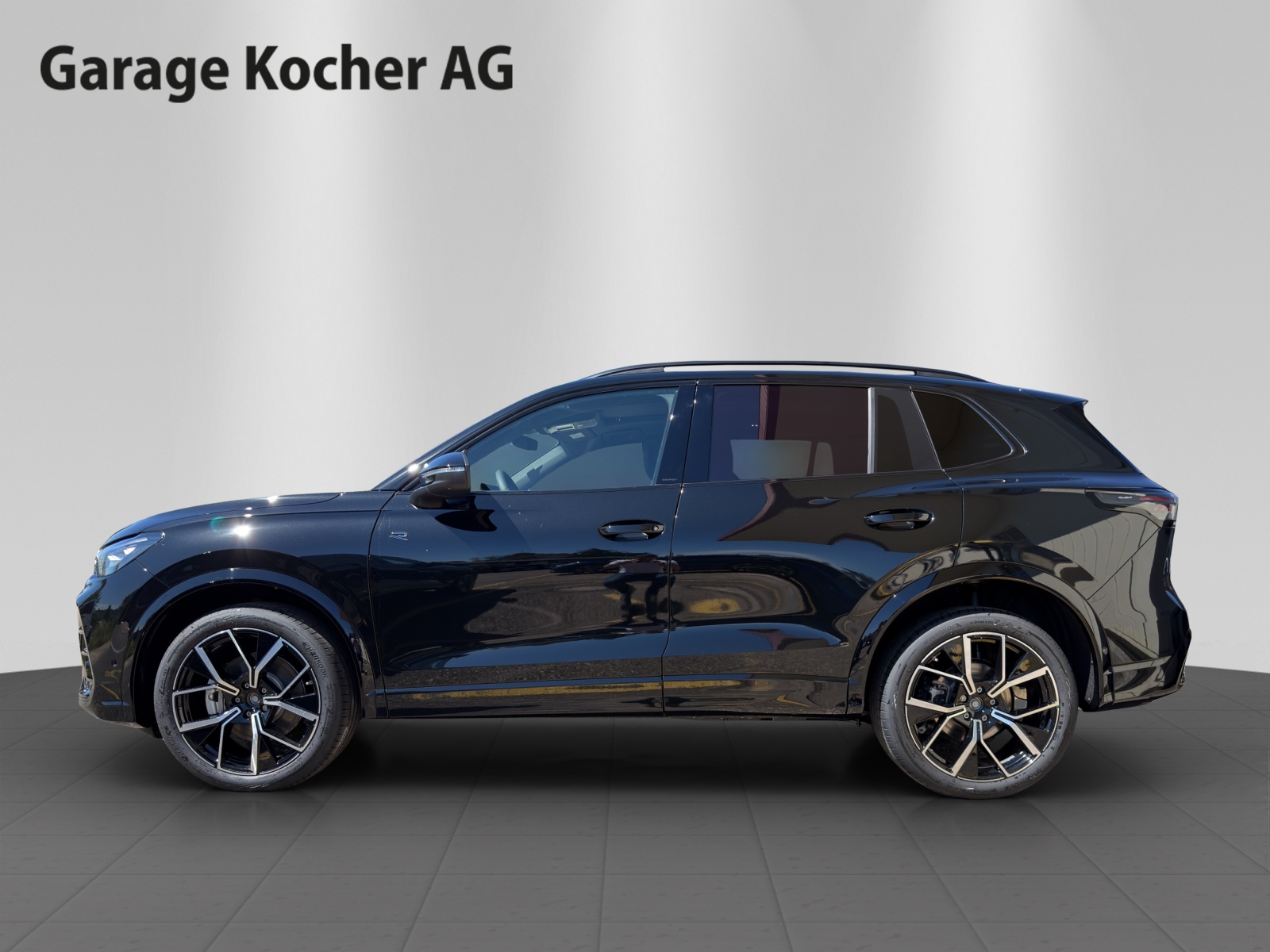VW Tiguan 2.0 TSI DSG R-Line United 4Motion-showroom-element-2