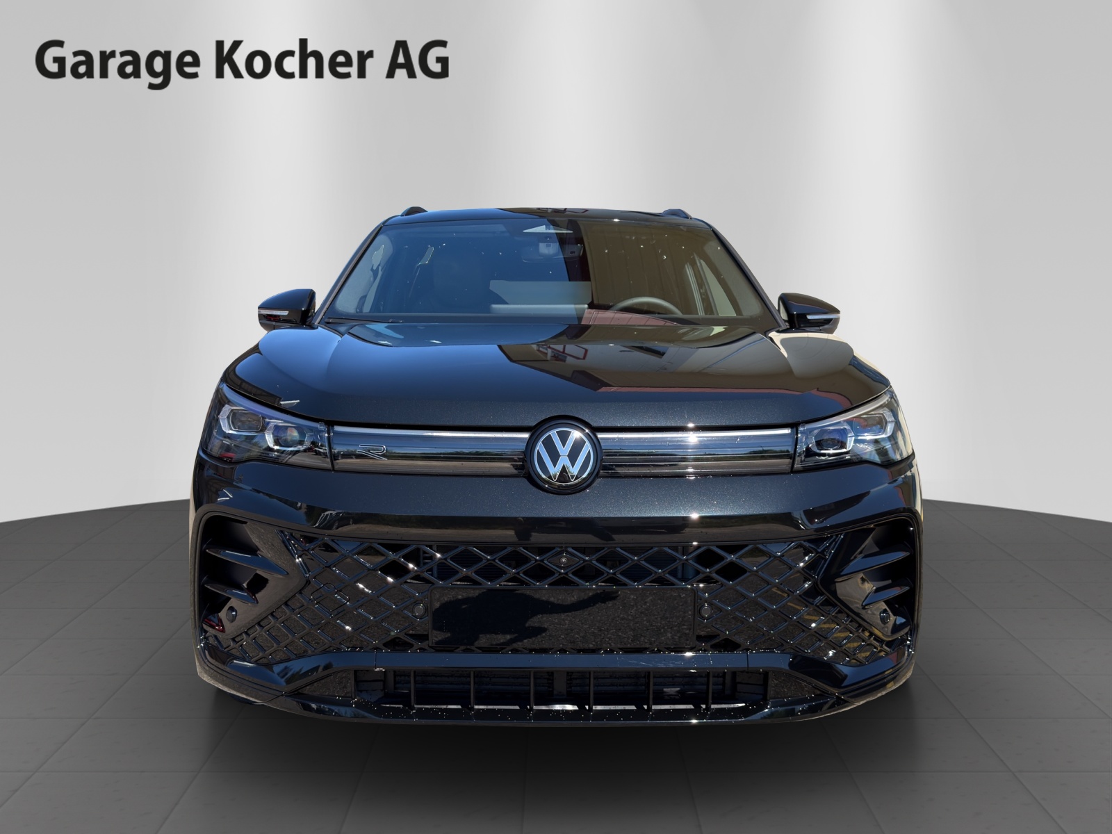 VW Tiguan 2.0 TSI DSG R-Line United 4Motion-showroom-element-1