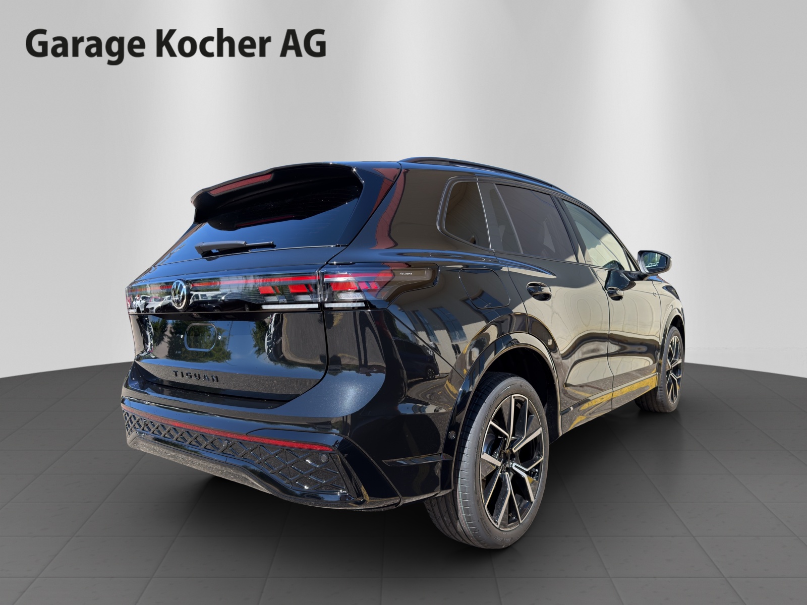 VW Tiguan 2.0 TSI DSG R-Line United 4Motion-image-5