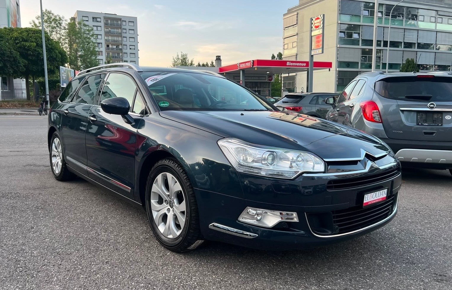 CITROEN C5 Tourer 2.0 HDi Exclusive Automatic-image-2