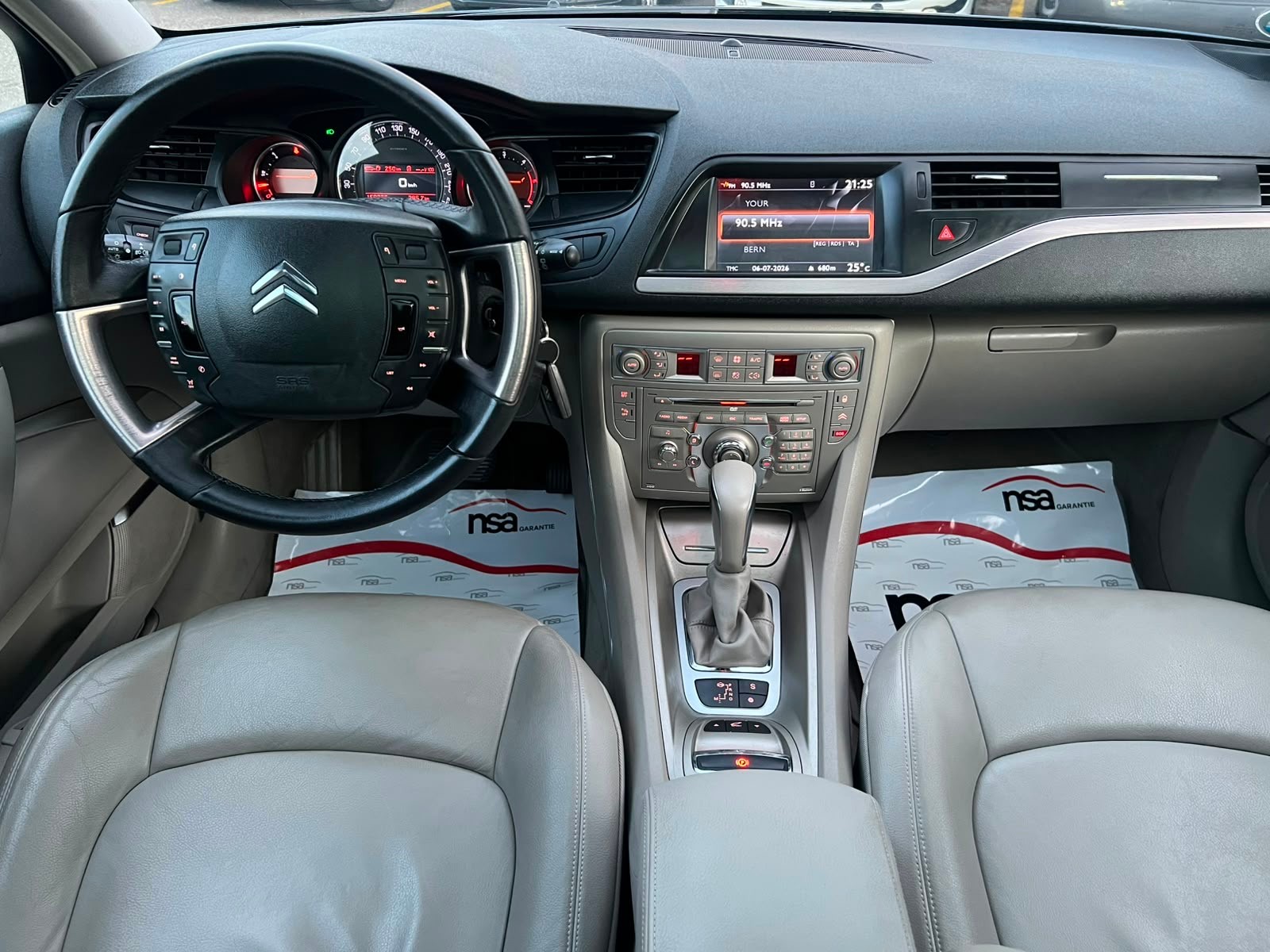 CITROEN C5 Tourer 2.0 HDi Exclusive Automatic-image-7