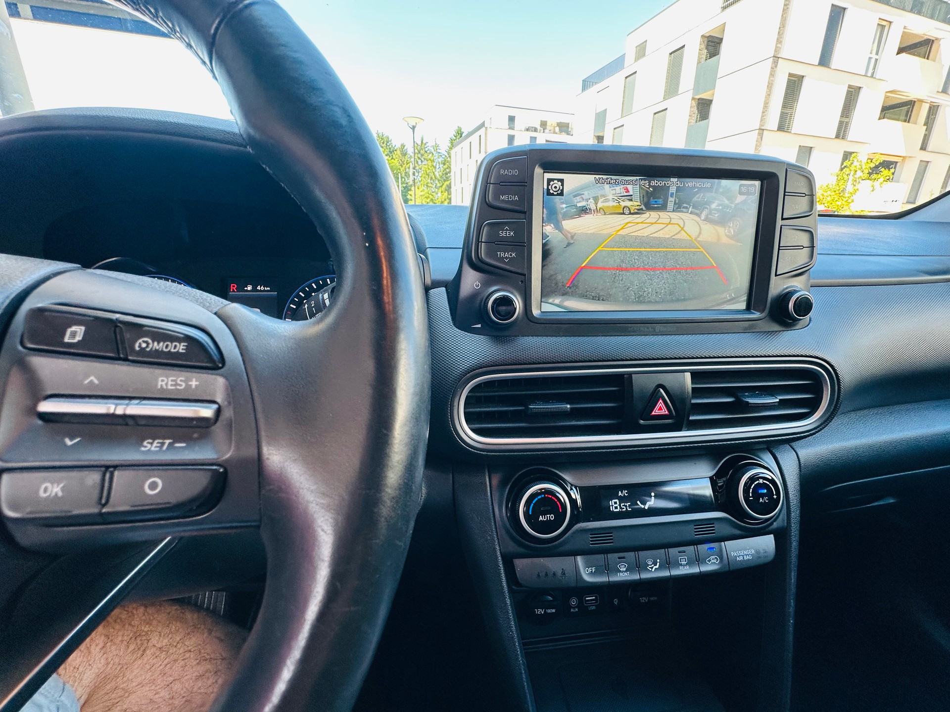HYUNDAI Kona 1.6 T-GDi Launch 4WD DCT-image-16