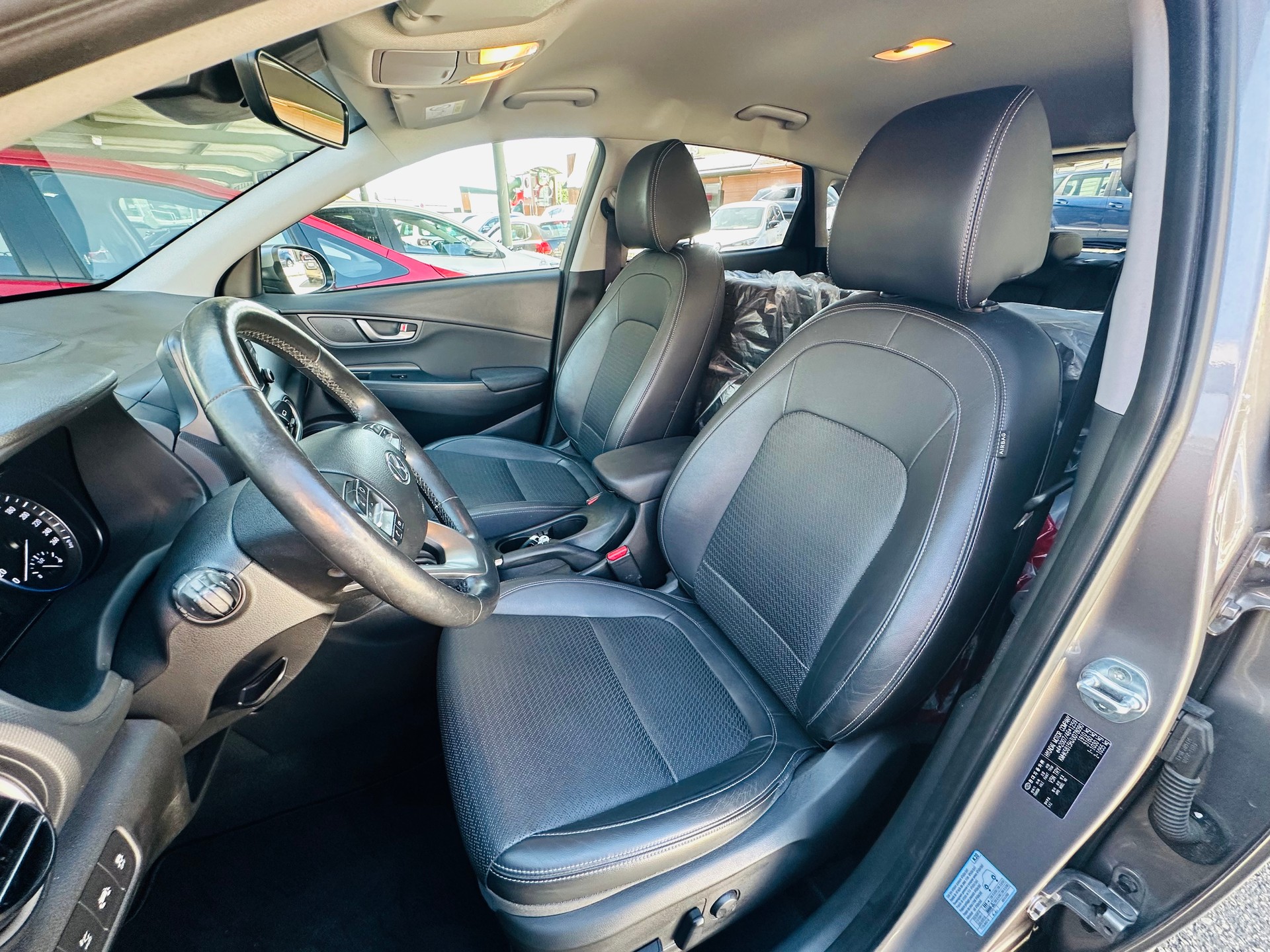 HYUNDAI Kona 1.6 T-GDi Launch 4WD DCT-image-13